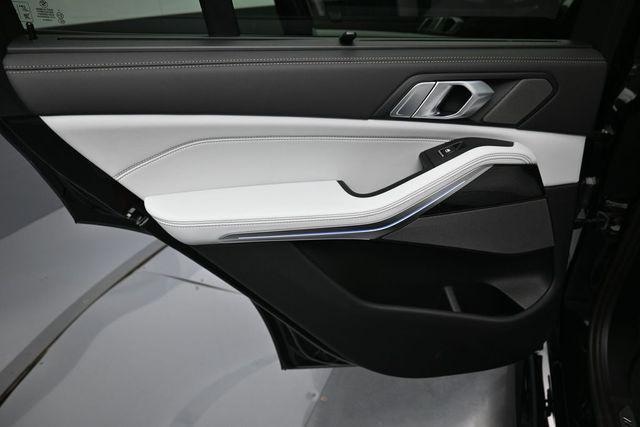 2026 BMW X5 40i - Photo 35