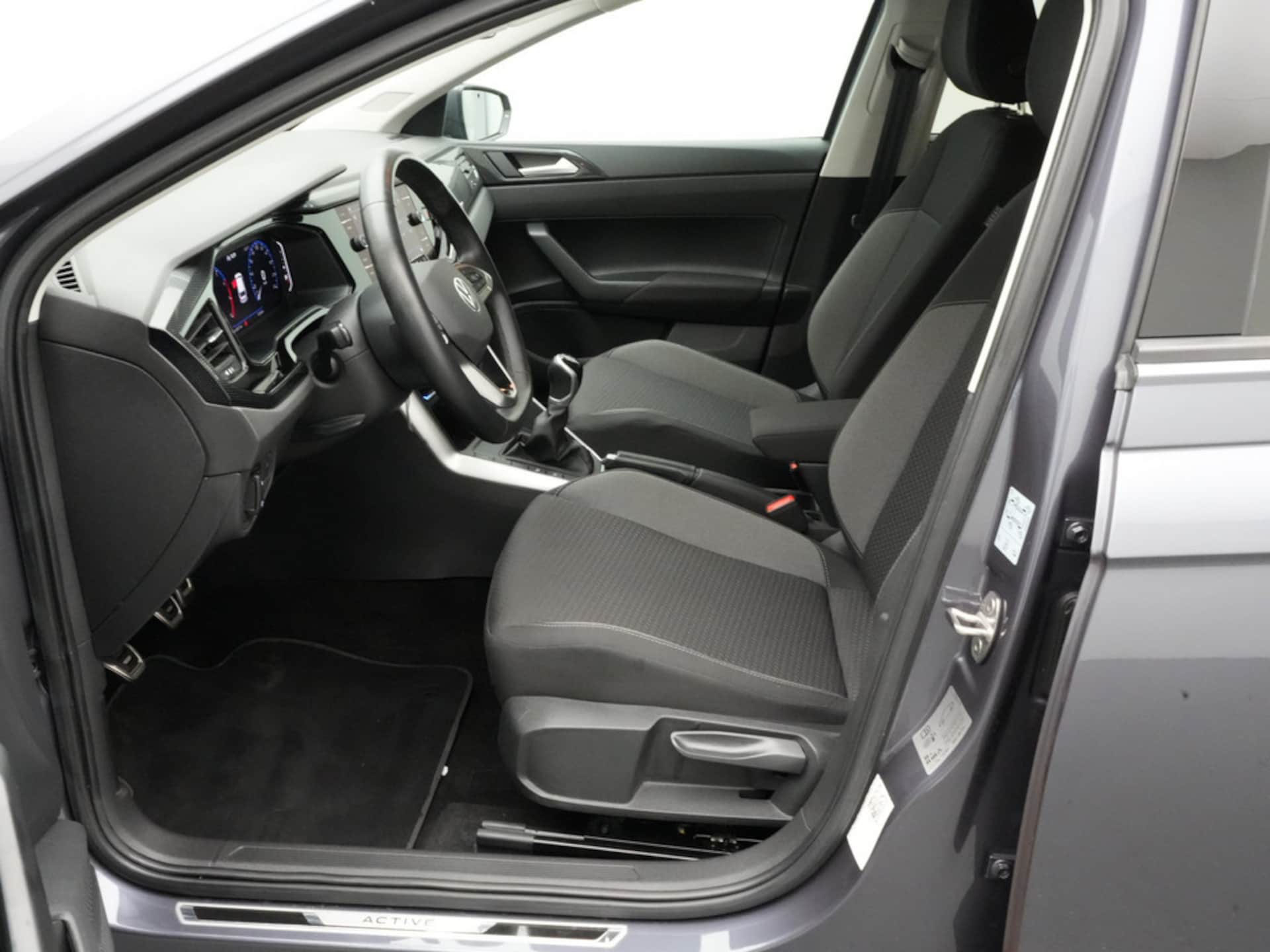 Volkswagen Polo Active