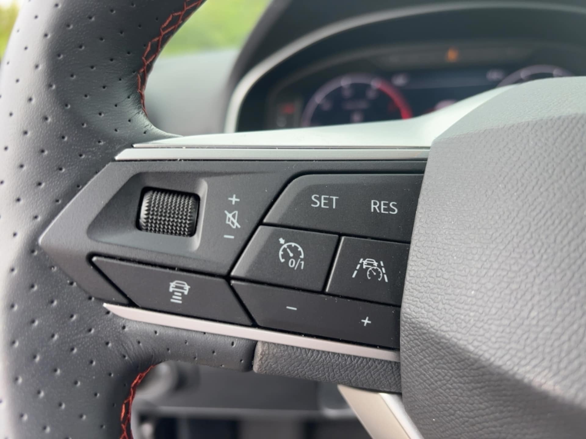 SEAT Arona FR