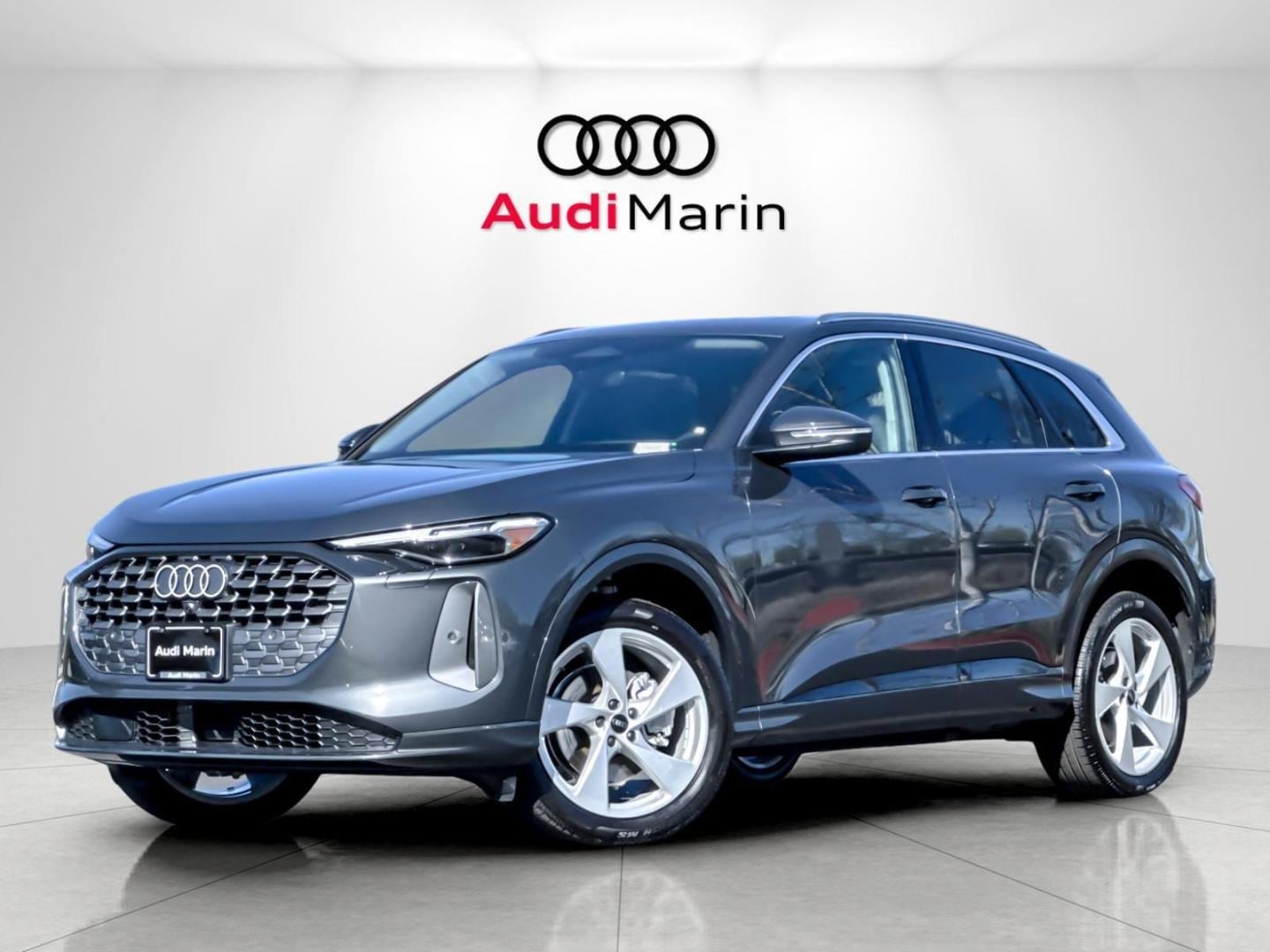 2025 Audi Q5 40 Premium Plus's photo