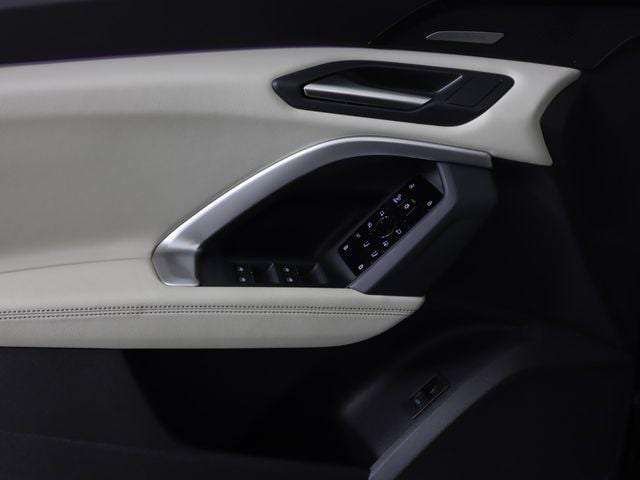 2025 Audi New Q5 Premium Plus - Photo 11