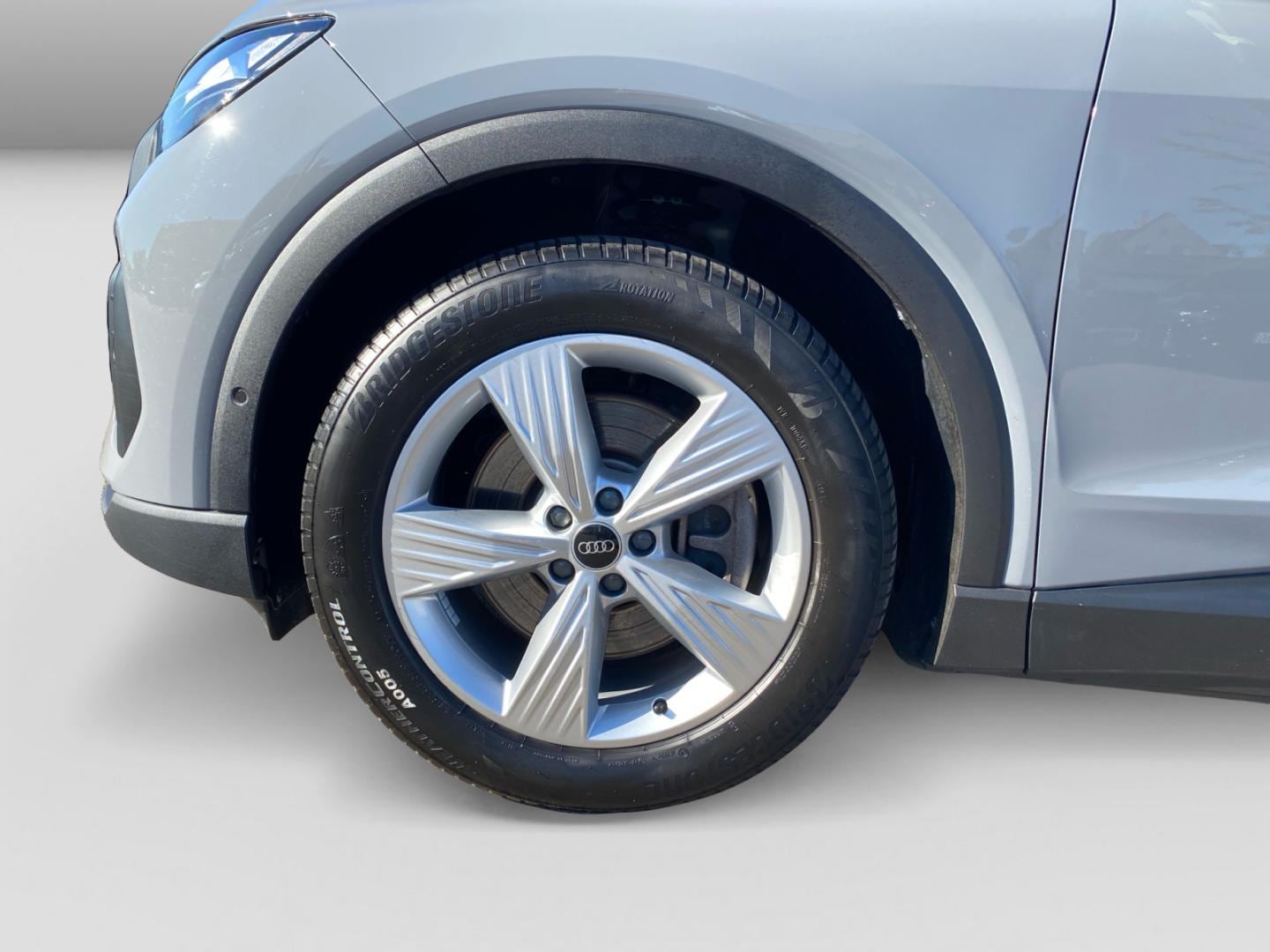 Bild über Audi Q4 Sportback e-tron 40 e-tron - für weitere Informationen kontaktieren Sie den Audi Partner
