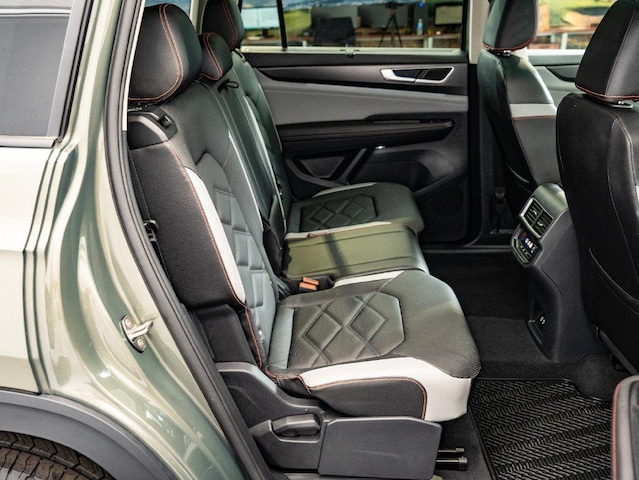 2025 Volkswagen Atlas Atlas Peak Edition - Photo 48