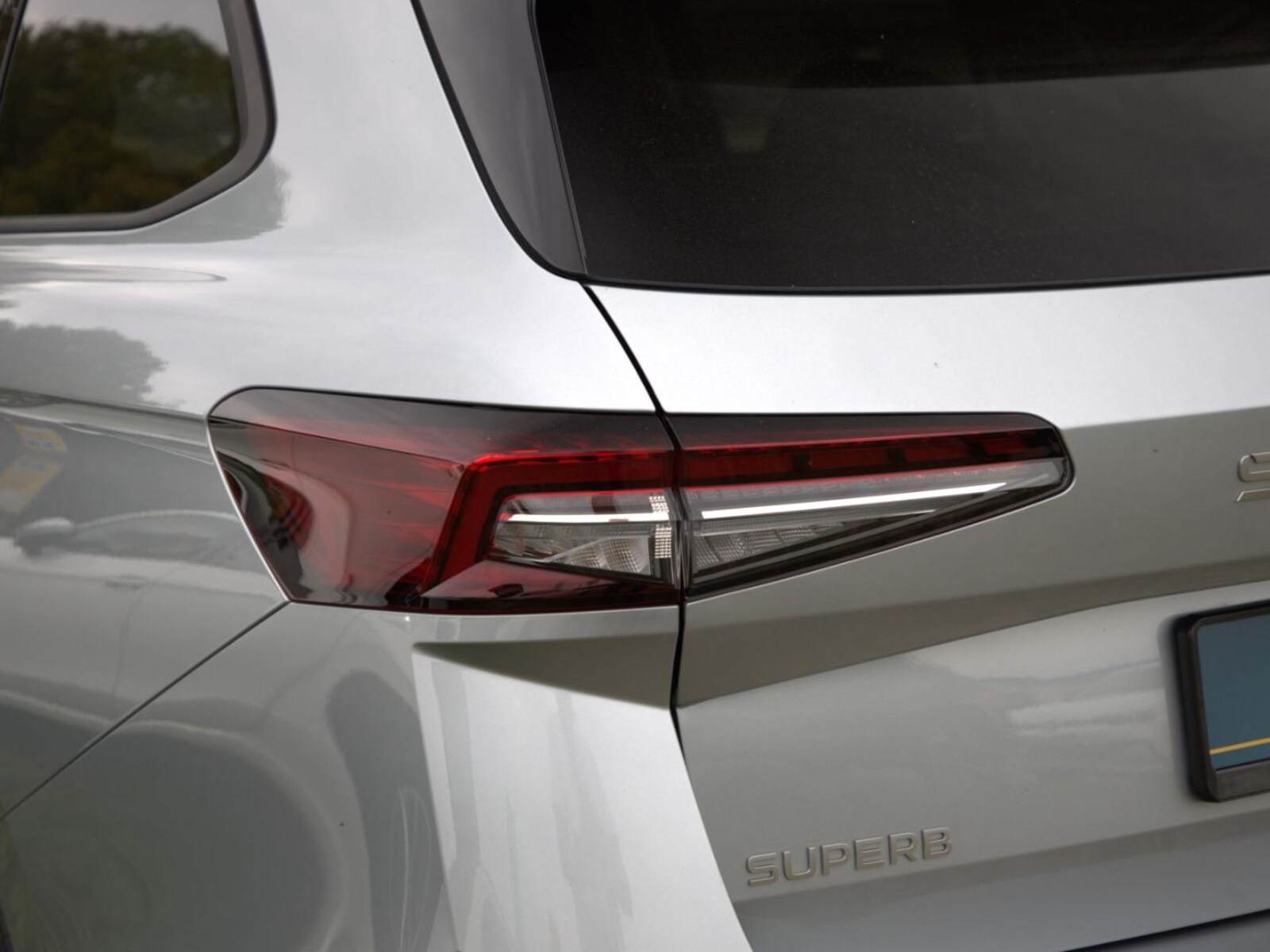 Škoda Superb Combi – Bild 8