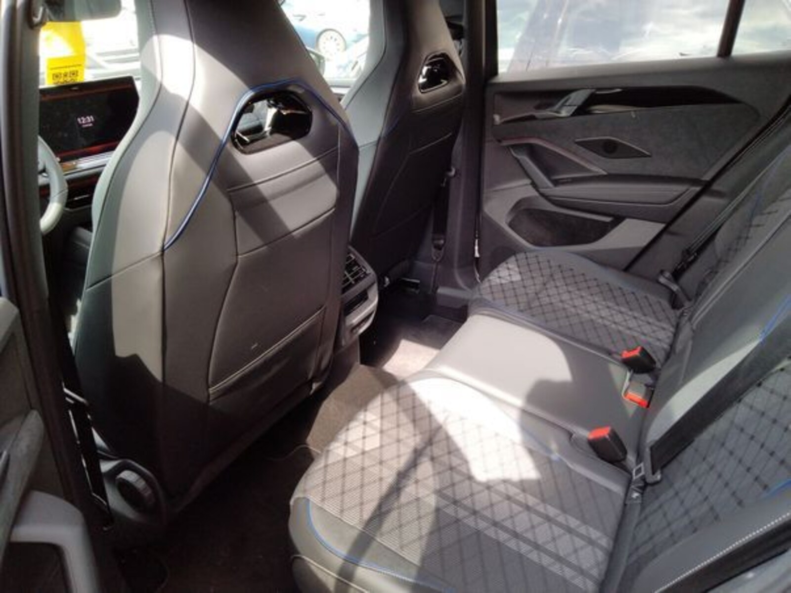 Volkswagen Tiguan – Bild 6