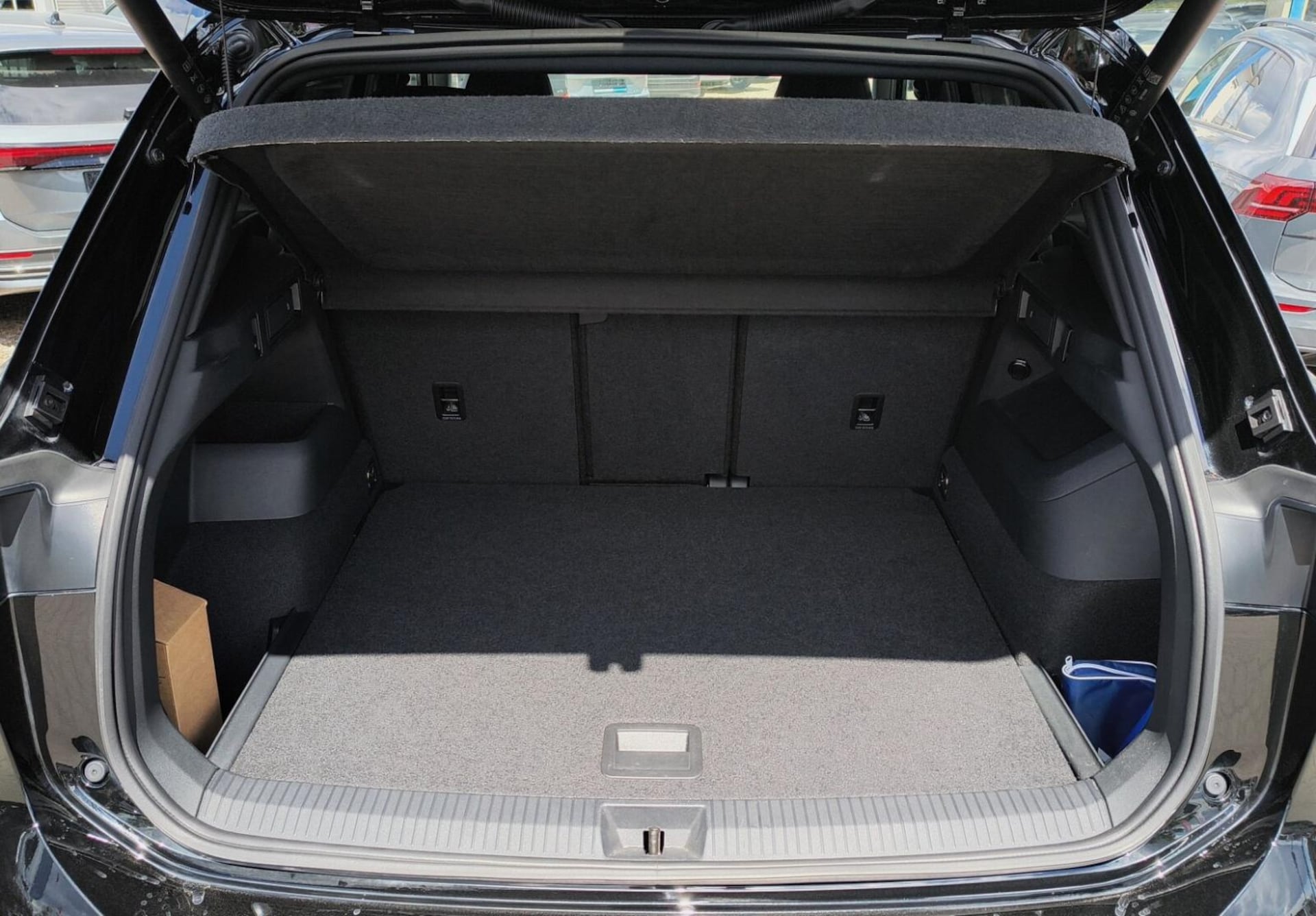 Volkswagen Tiguan R-Line Plus