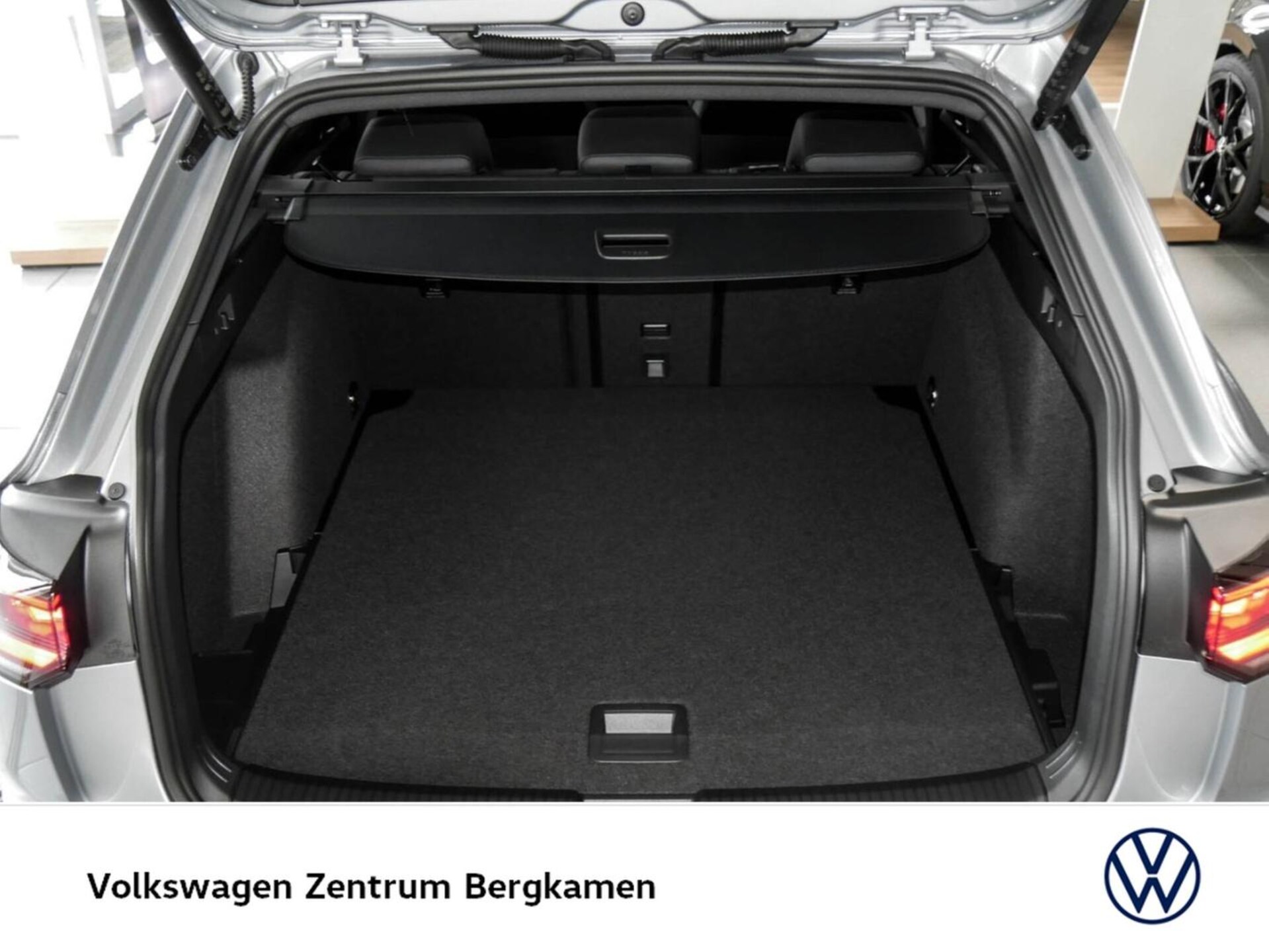 Volkswagen Golf Variant R-Line