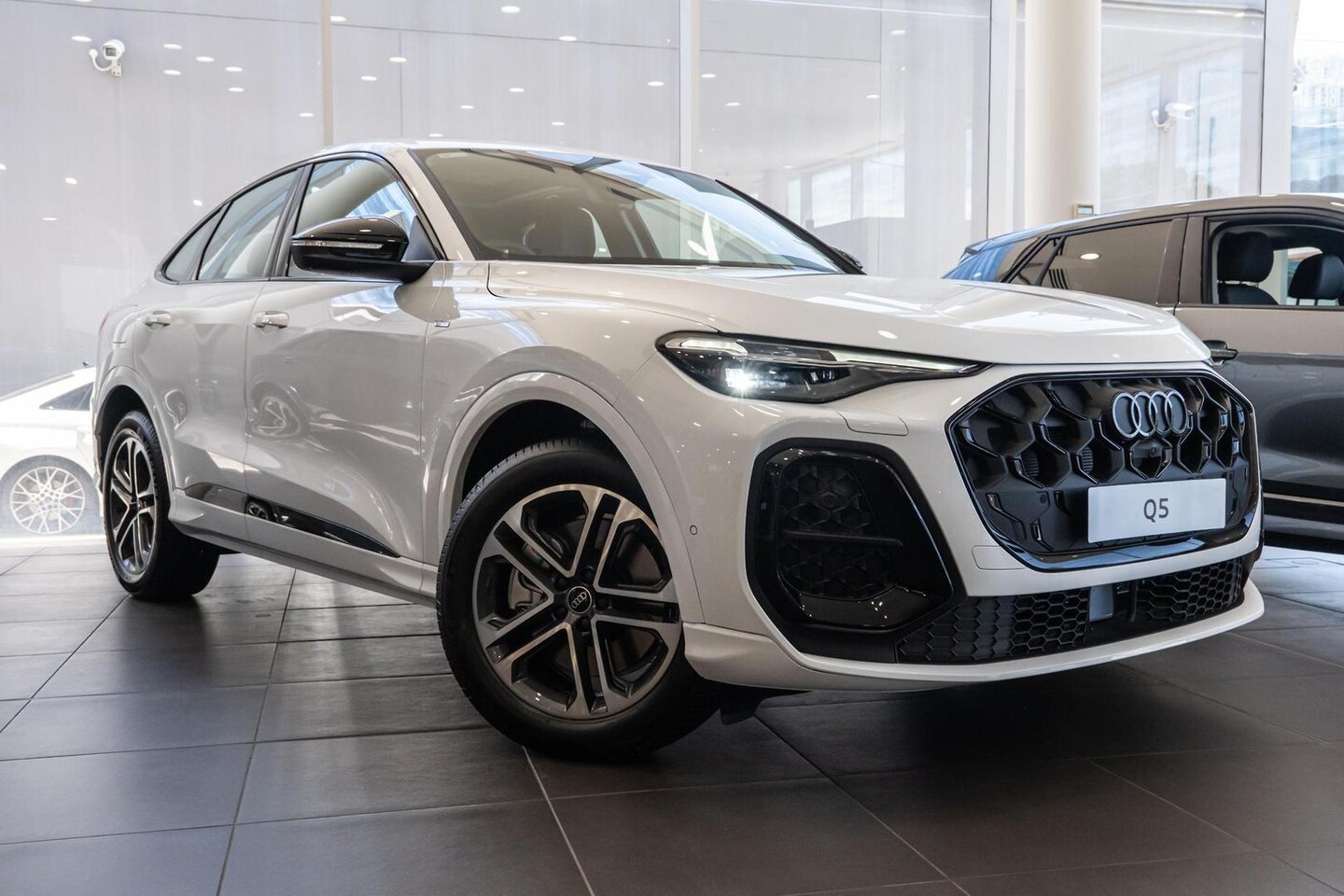 Image about Audi Q5 Sportback TDI quattro 150 kW