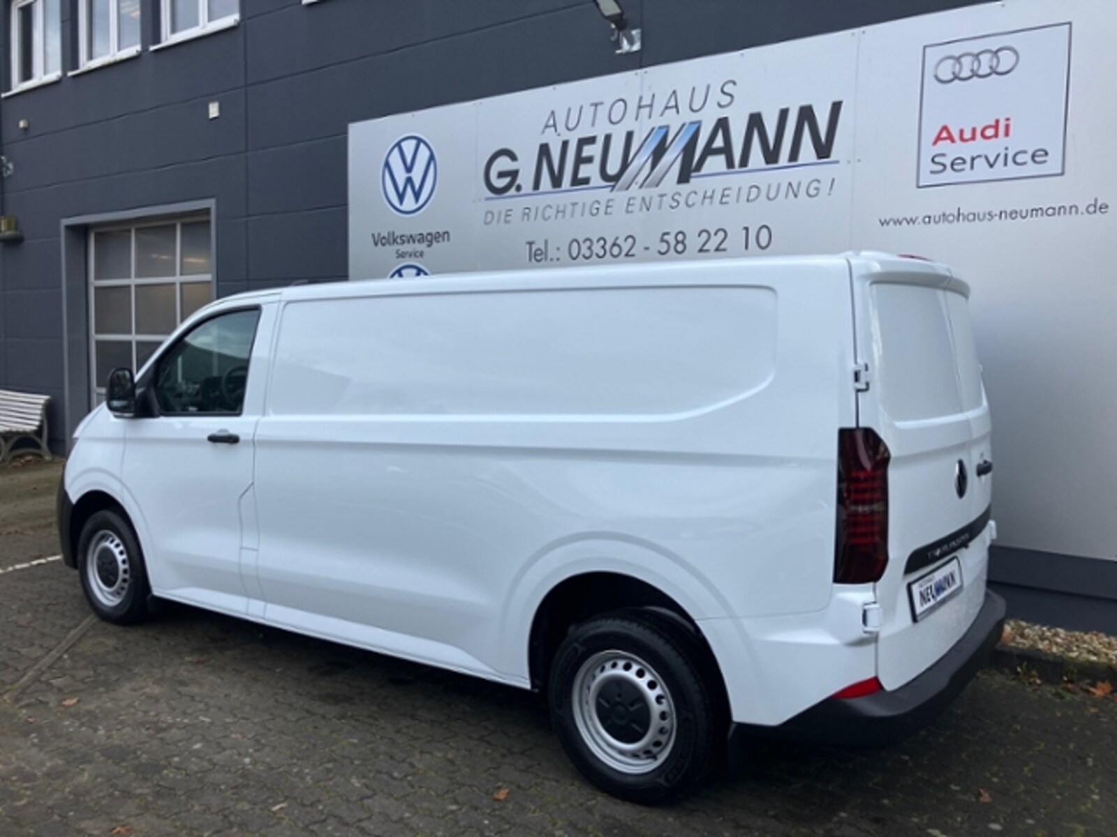 Volkswagen Transporter Kasten langer Radstand – Bild 4