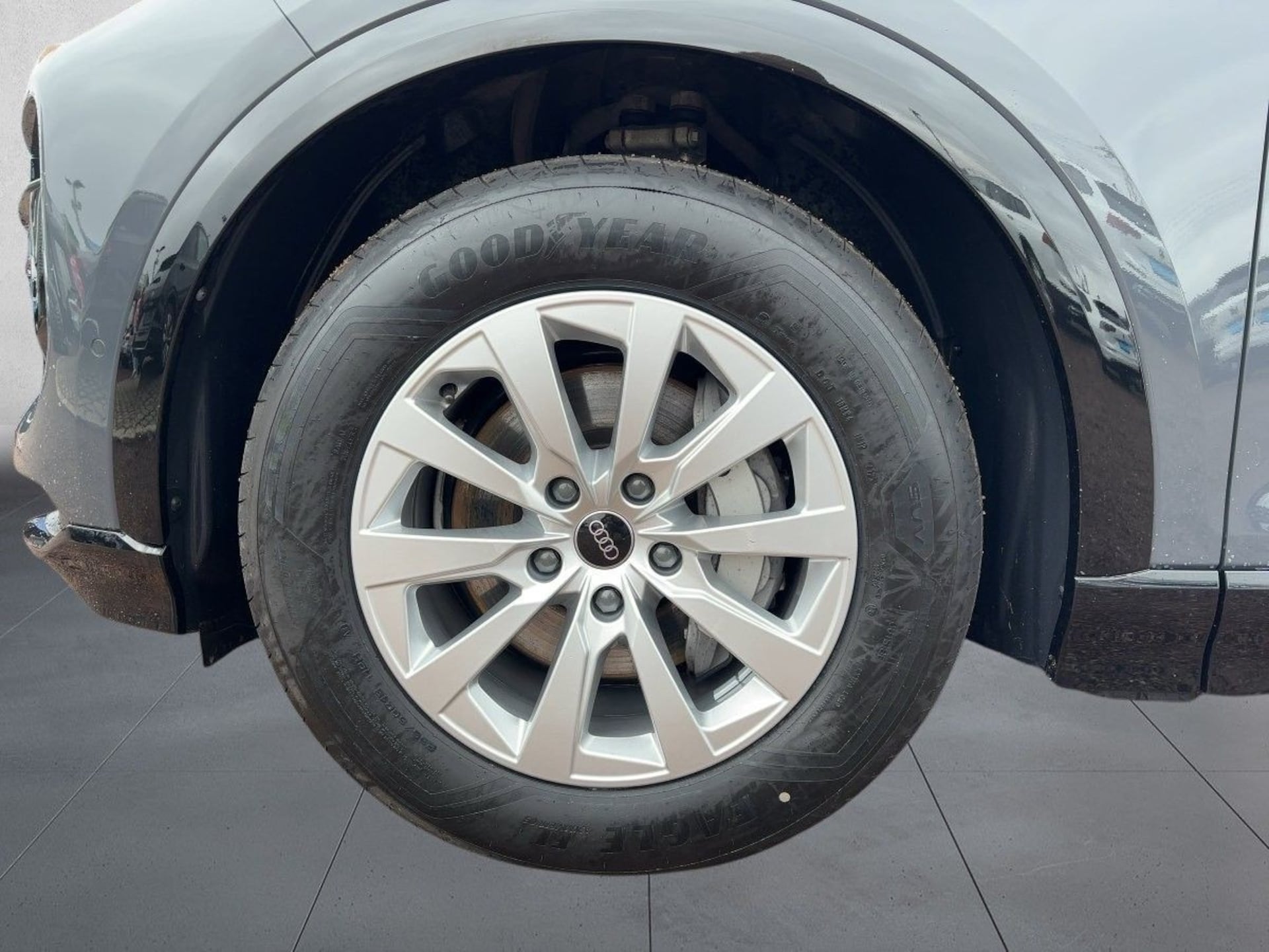 Audi Q6 SUV e-tron