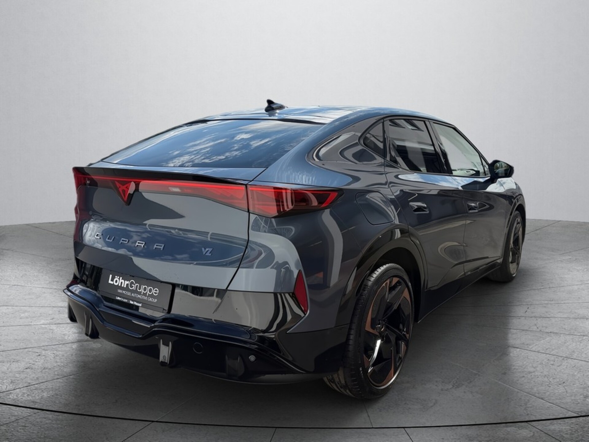 CUPRA Tavascan VZ