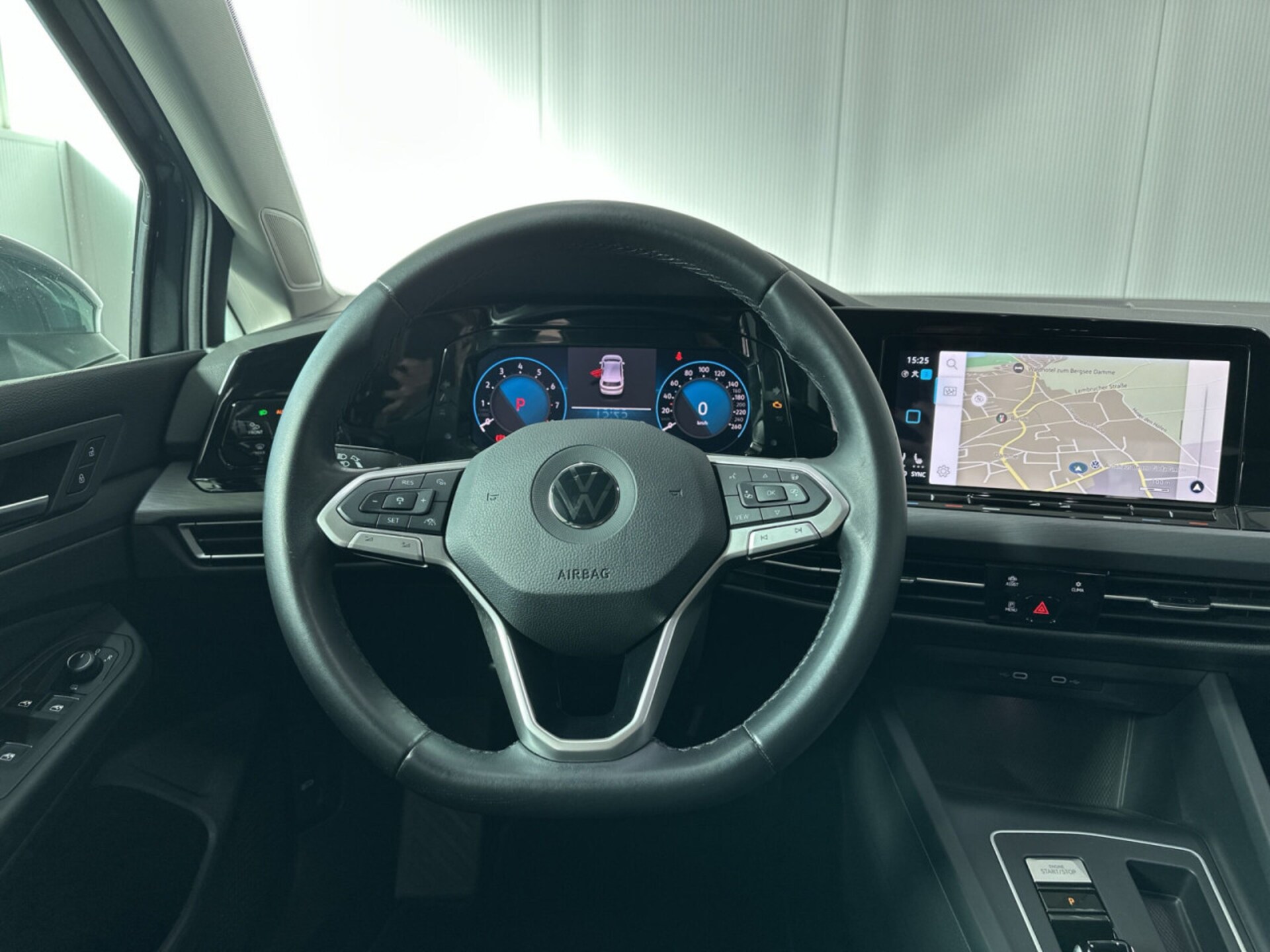 Volkswagen Golf Style