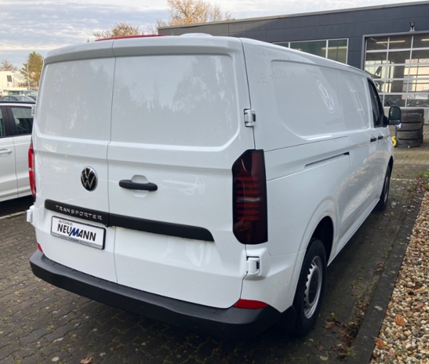 Volkswagen Transporter Kasten langer Radstand – Bild 6