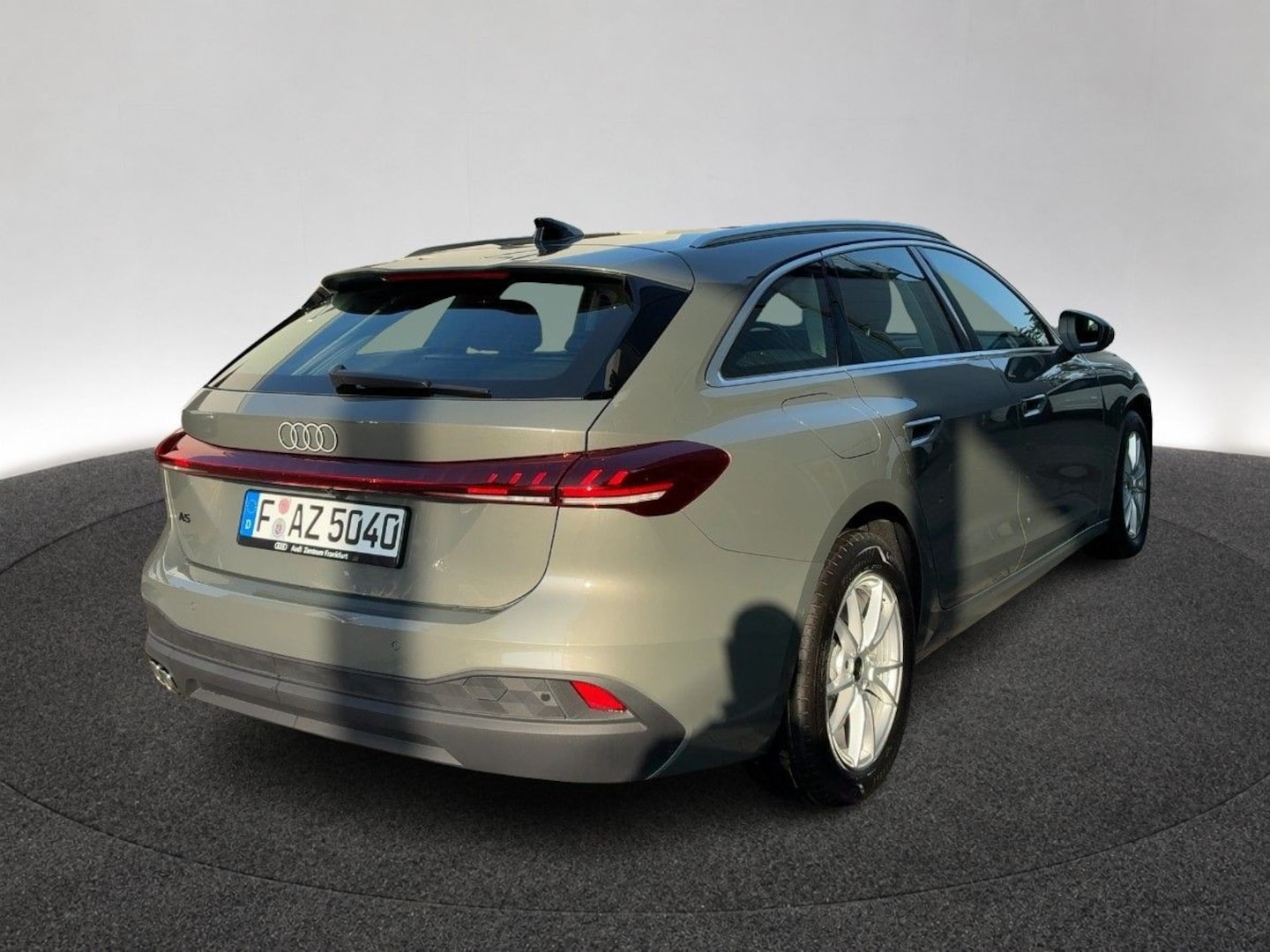 Bild über Audi A5 Avant TDI 150 kW S tronic - für weitere Informationen kontaktieren Sie den Audi Partner