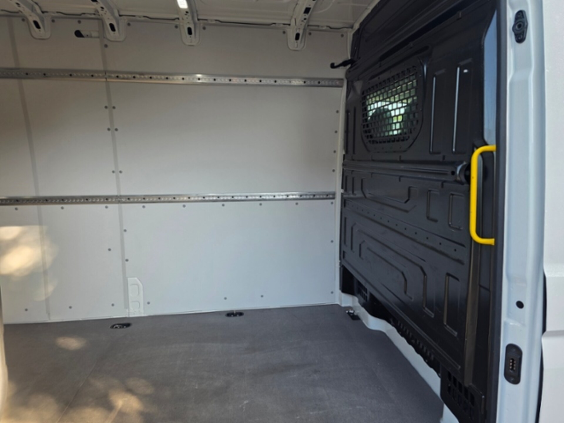 Volkswagen Crafter Kasten langer Radstand
