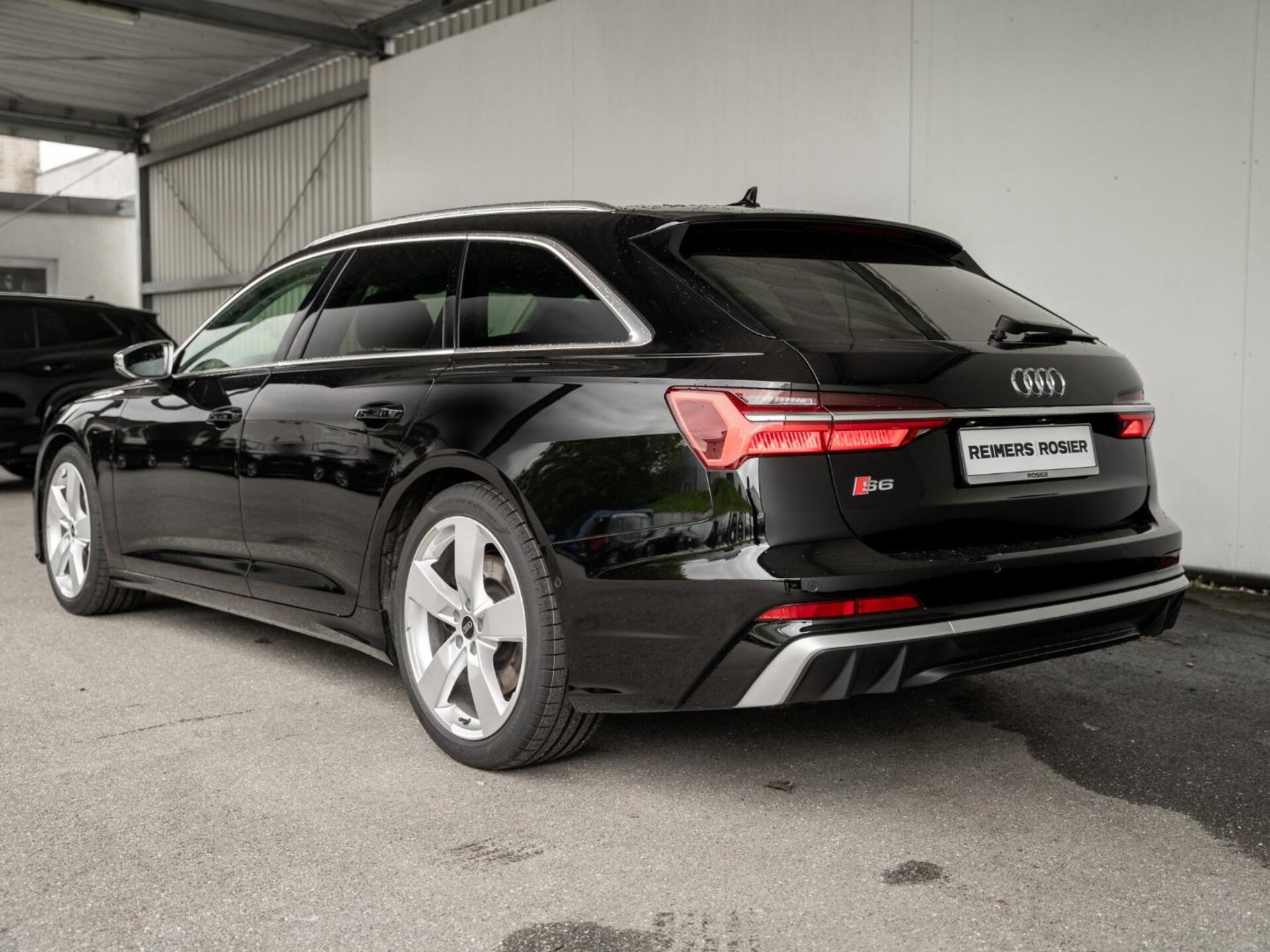 Audi S6 Avant