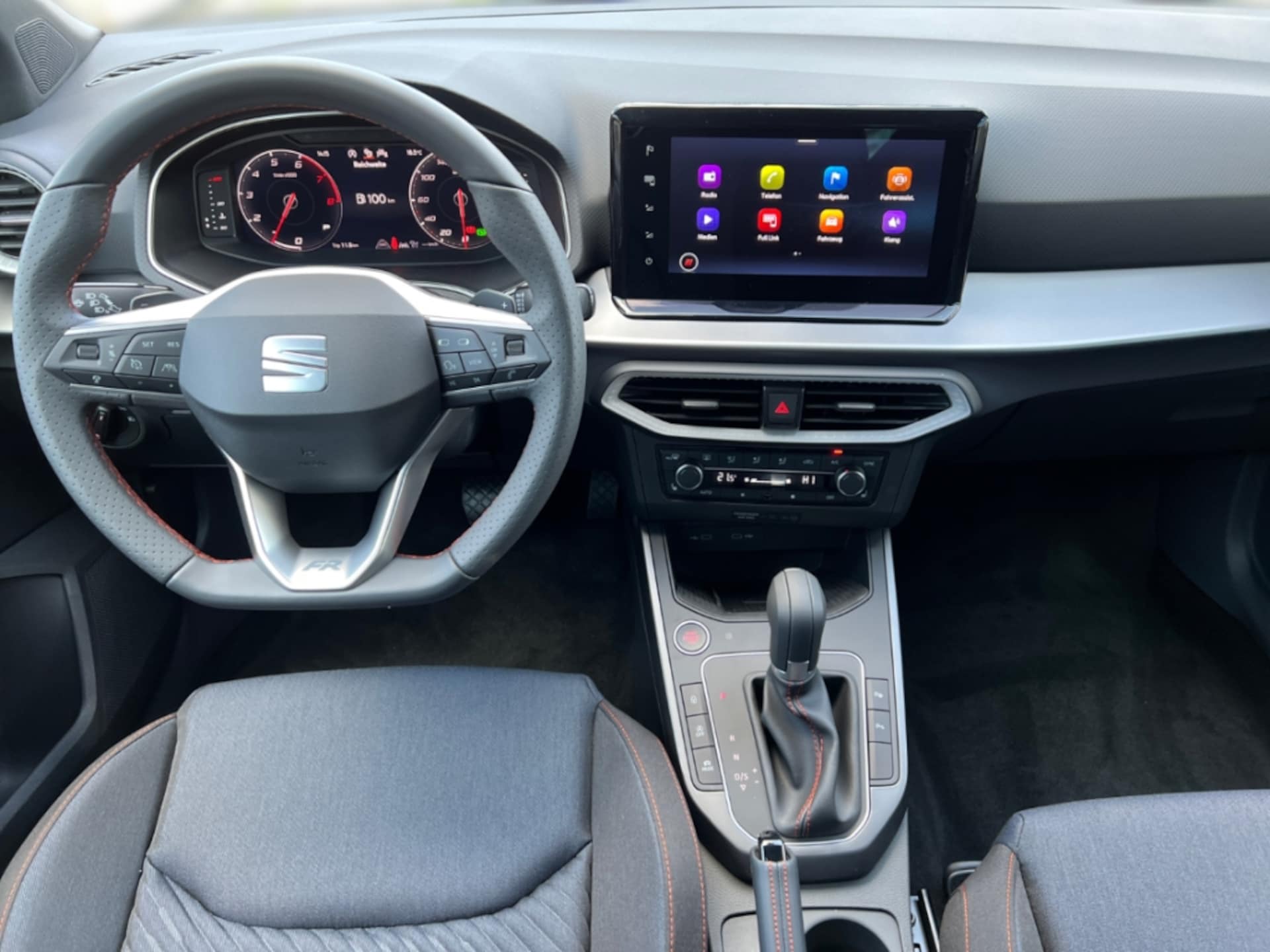 SEAT Arona FR