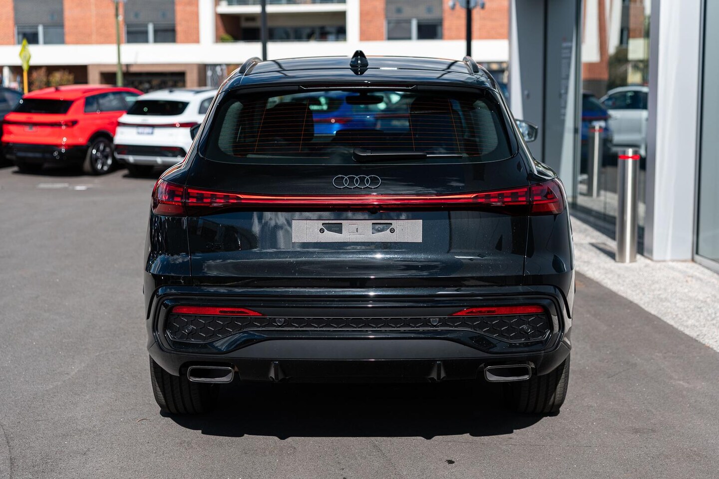 Image about Audi Q5 SUV TFSI S tronic