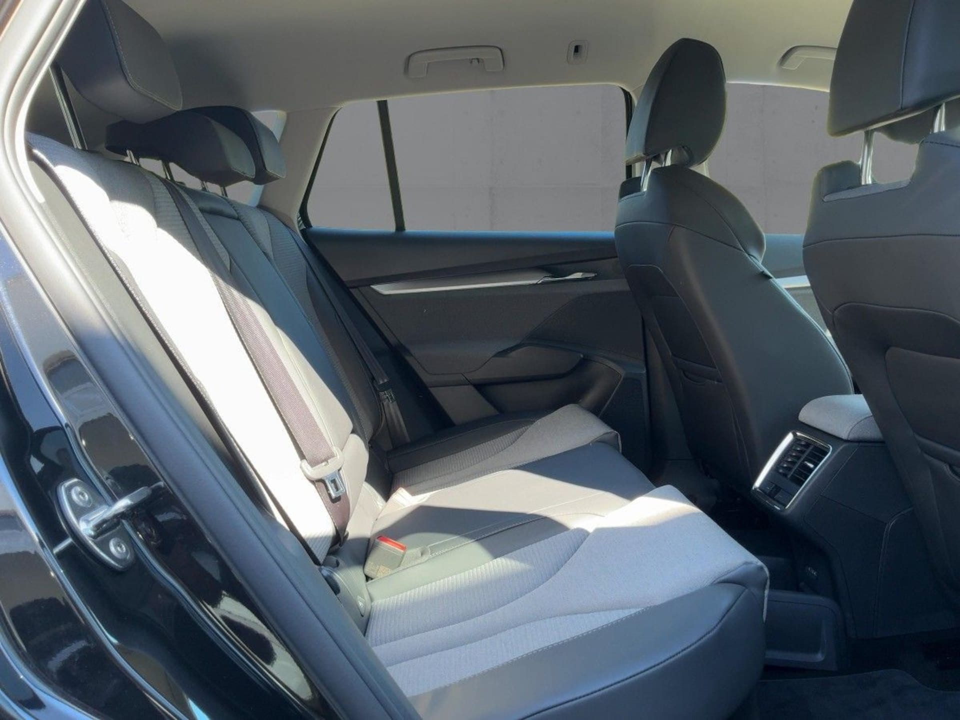 Skoda Enyaq 85x