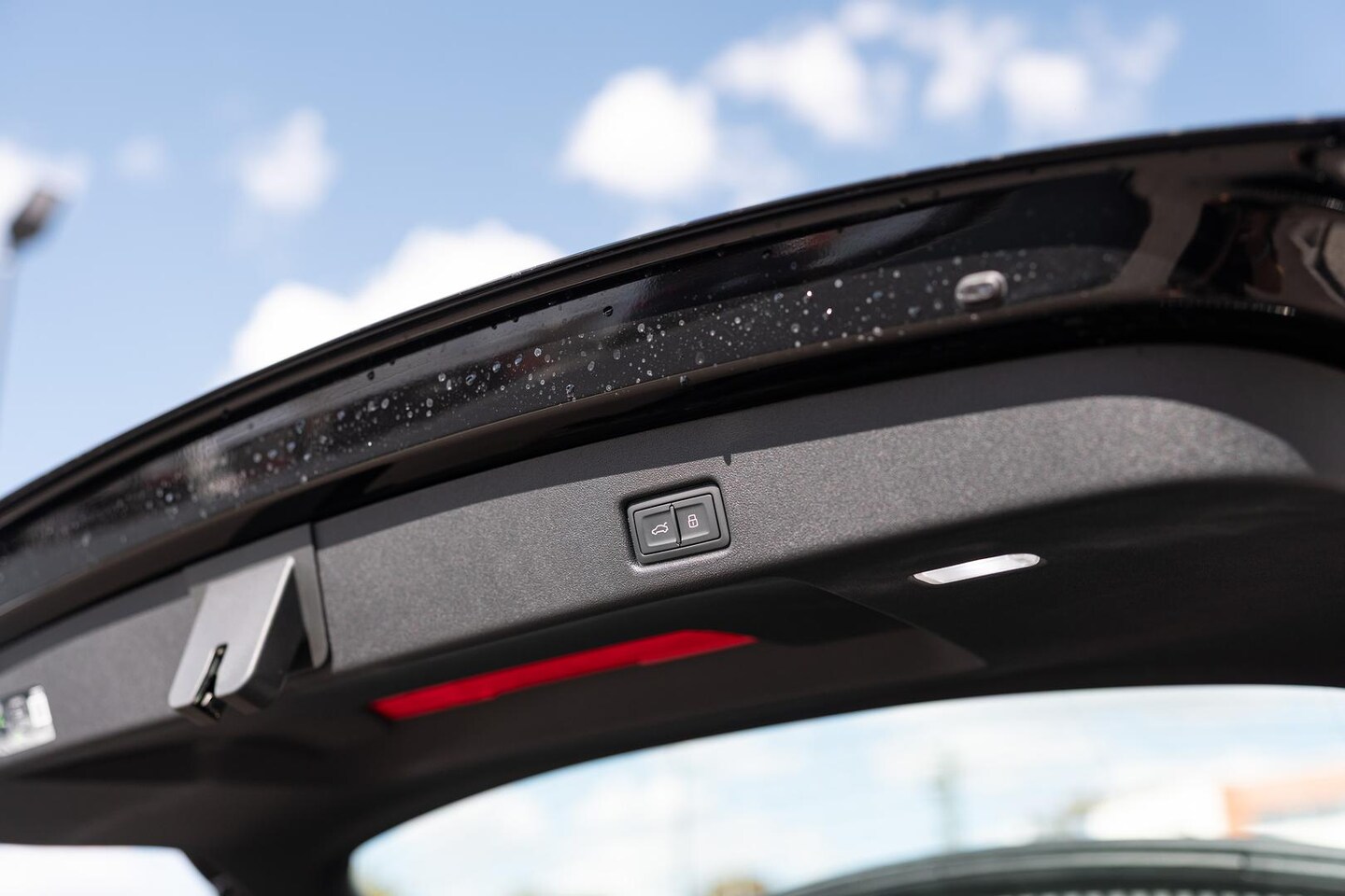 Image about Audi Q5 SUV TFSI S tronic
