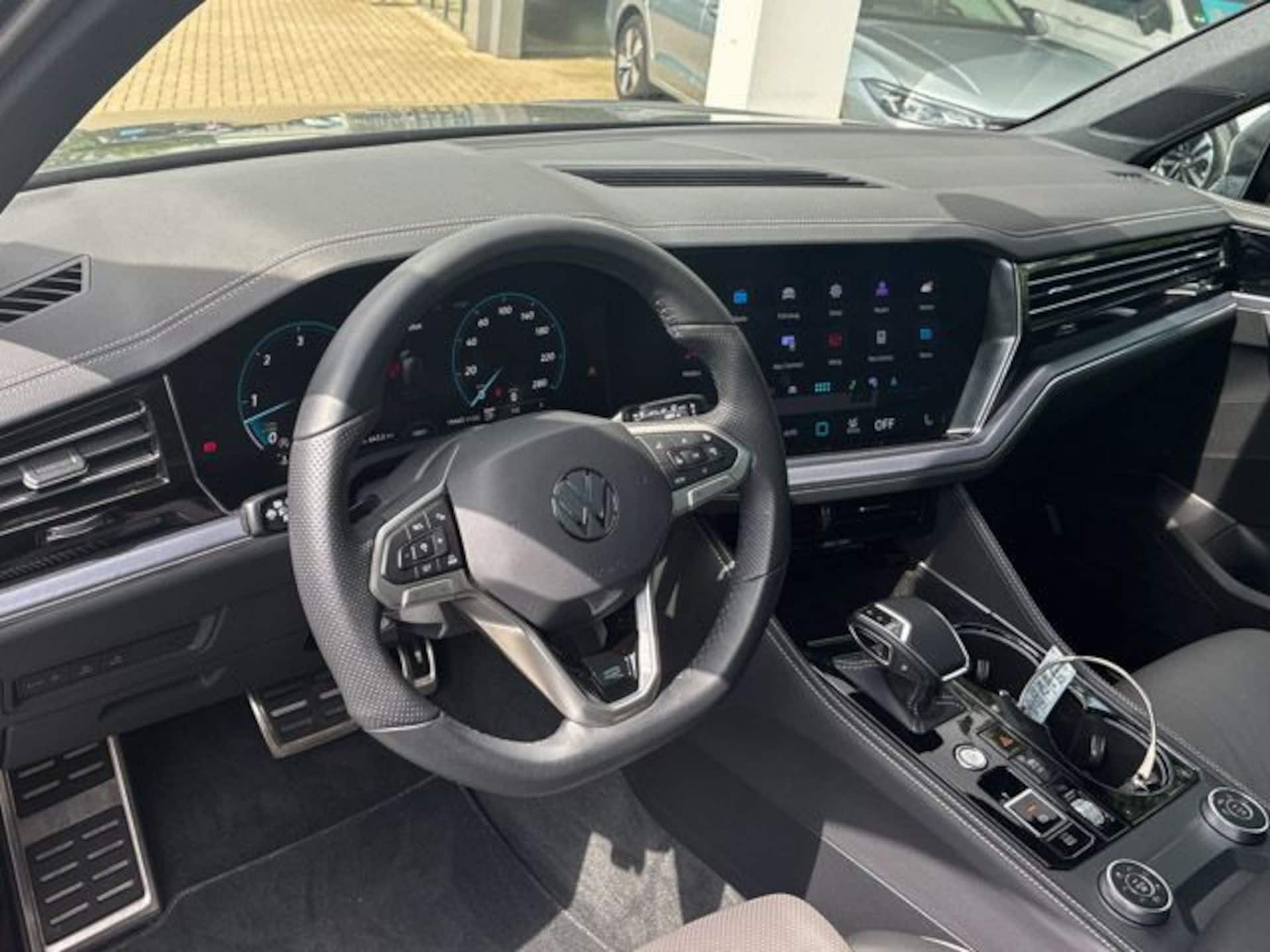 Volkswagen Touareg R-Line
