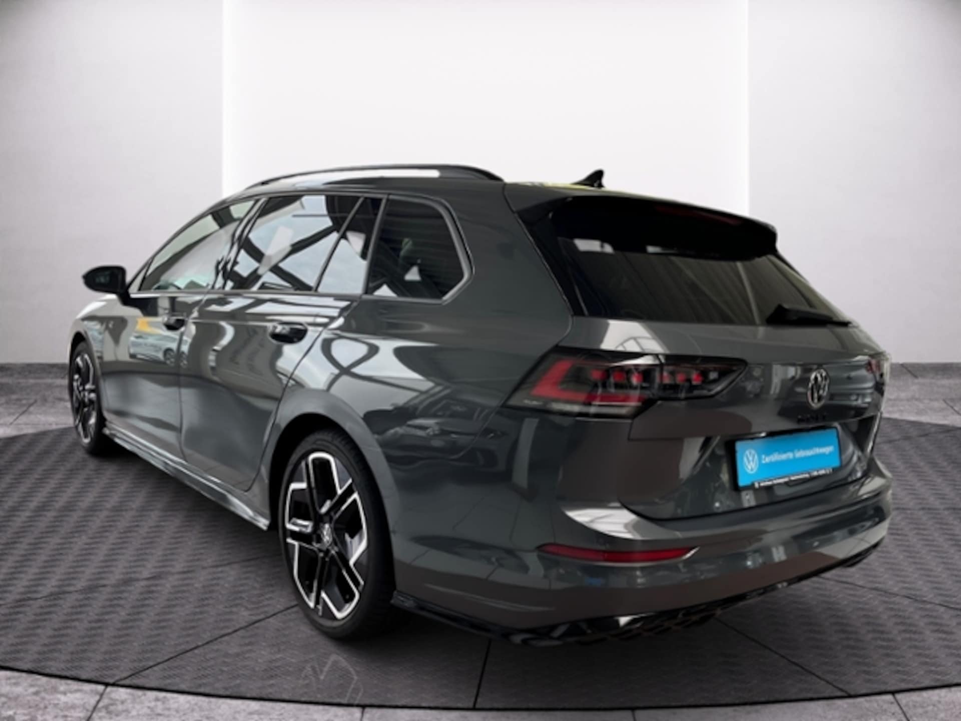 Volkswagen Golf Variant R-Line