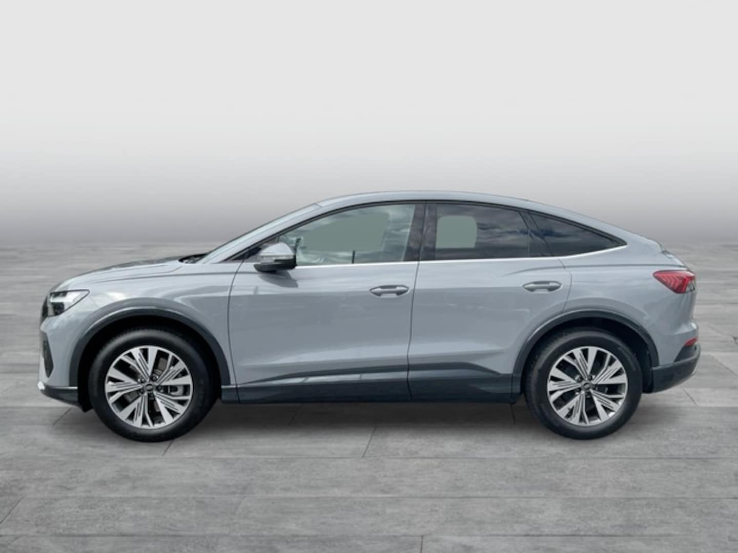 Bild über Audi Q4 Sportback e-tron 40 e-tron - für weitere Informationen kontaktieren Sie den Audi Partner