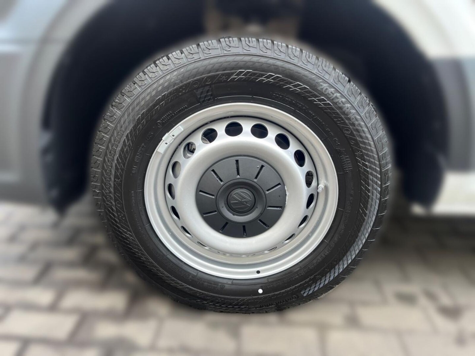 Volkswagen Crafter Kasten mittlerer Radstand – Bild 4