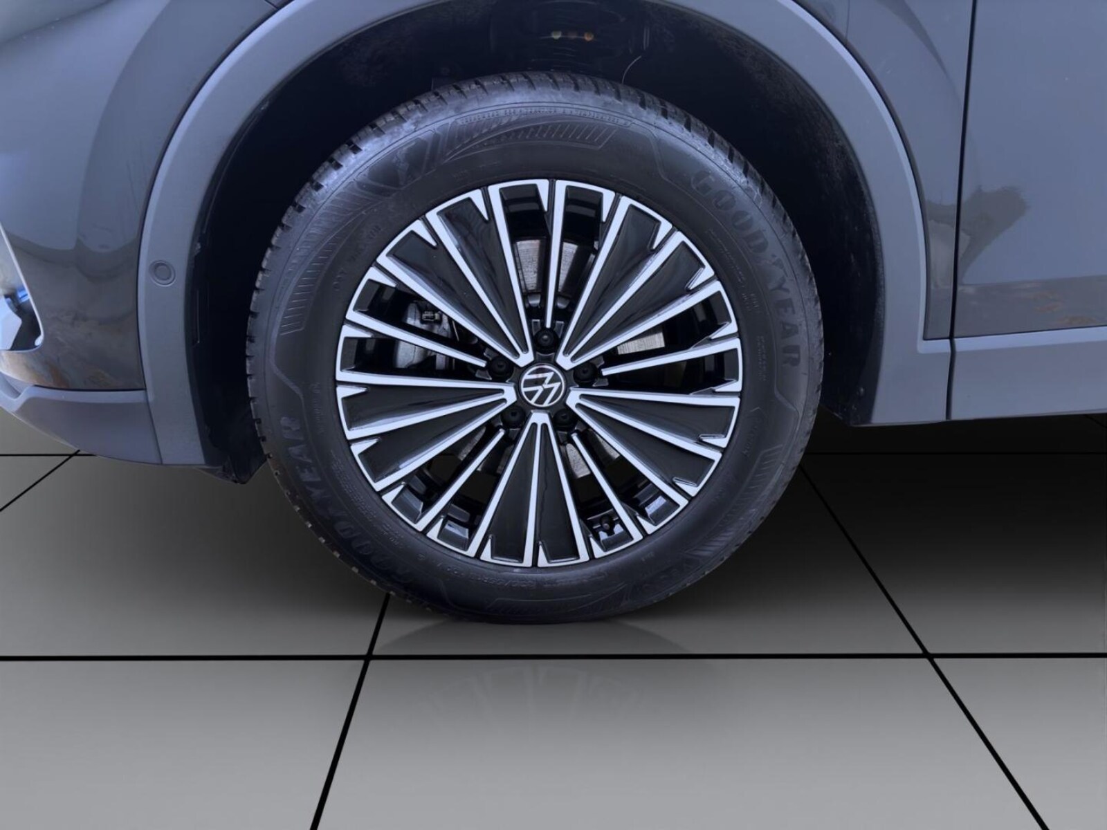 Volkswagen Tiguan – Bild 9