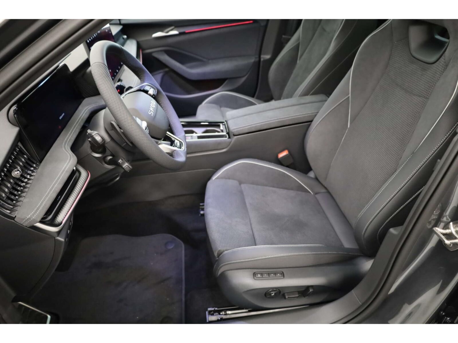 Škoda Superb Combi – Bild 6