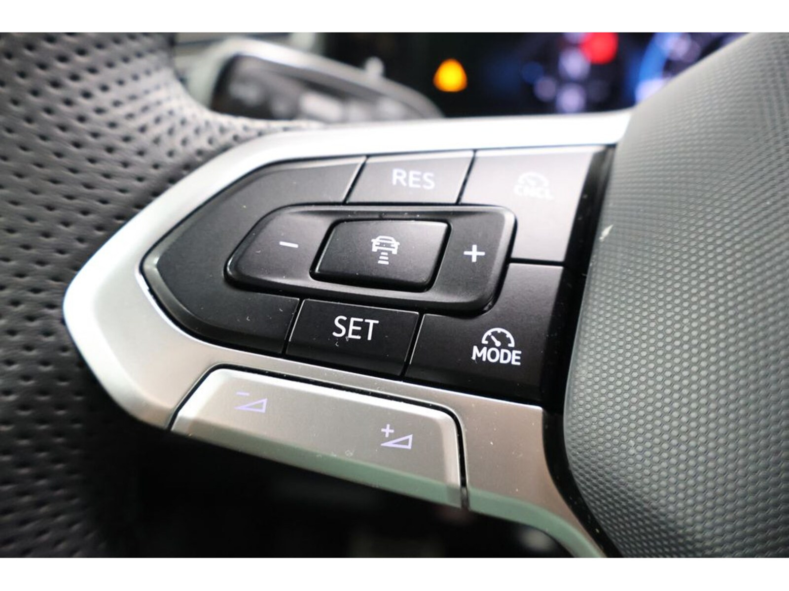 Volkswagen Tiguan – Bild 18