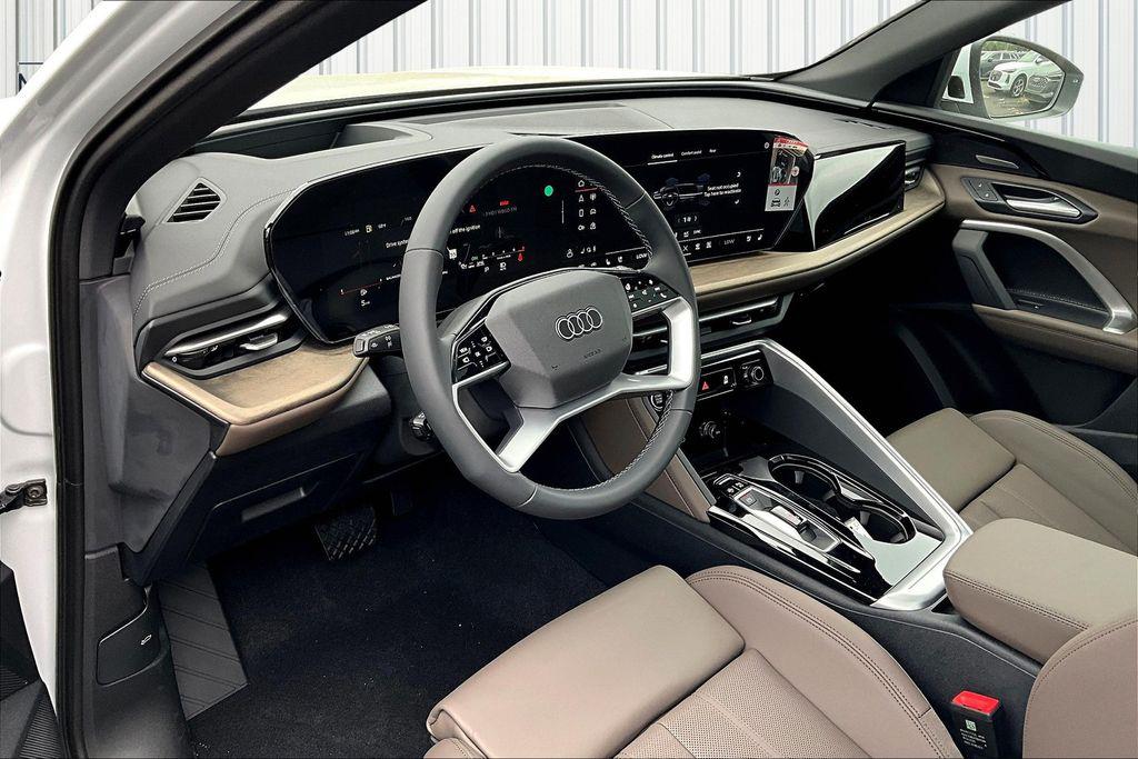 2025 Audi Q5 Premium Plus - Photo 7