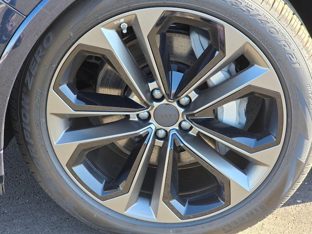 2026 Audi Q7 Premium Plus - Photo 31