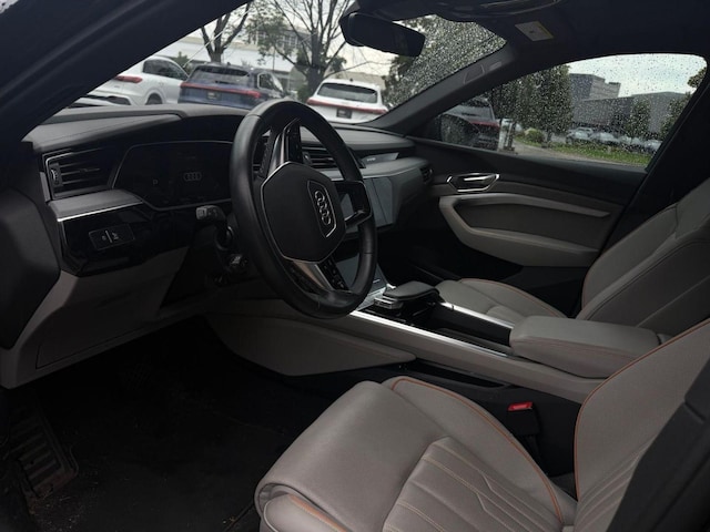2024 Audi Q8 e-tron