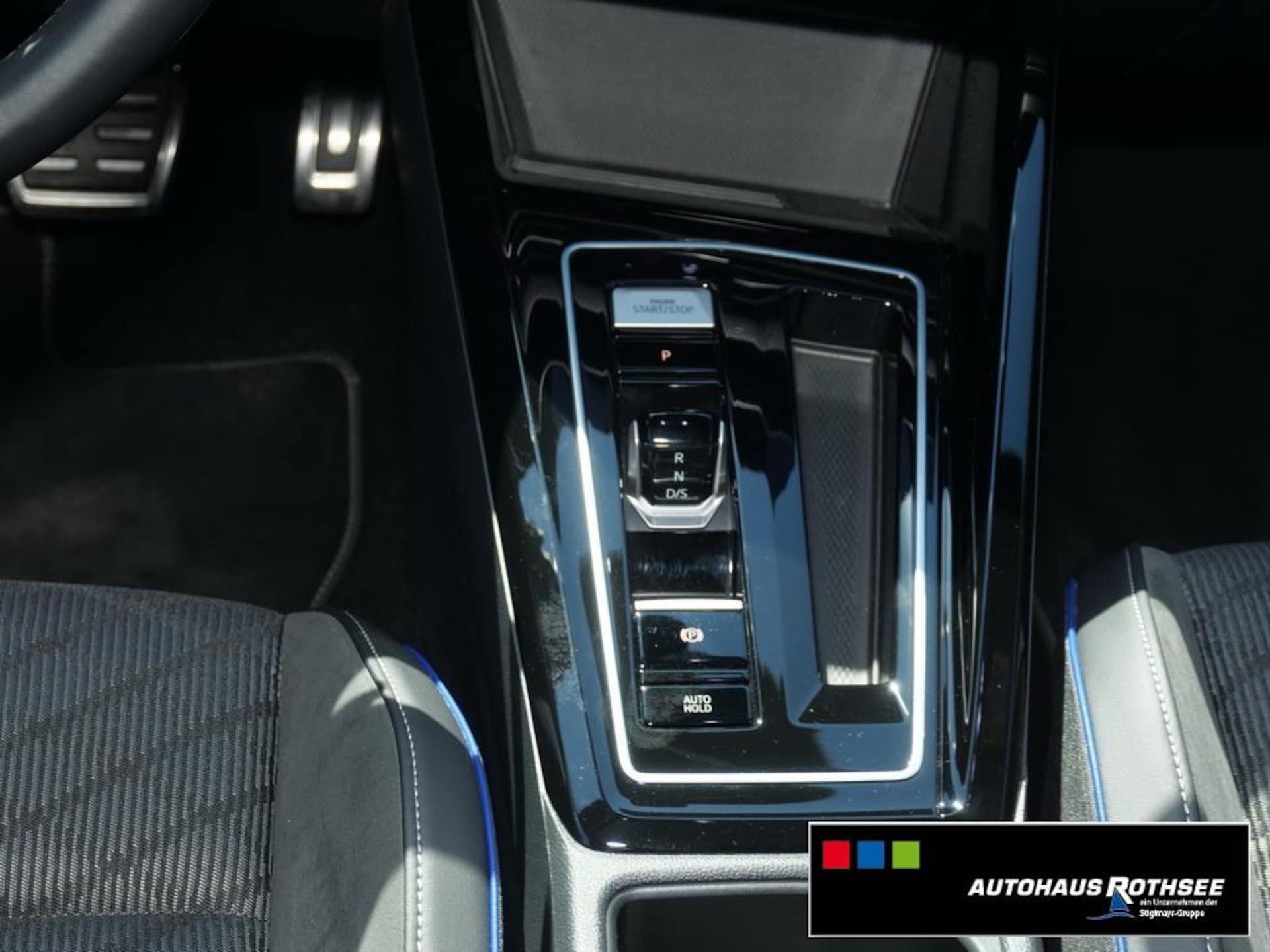 Volkswagen Golf R-Line