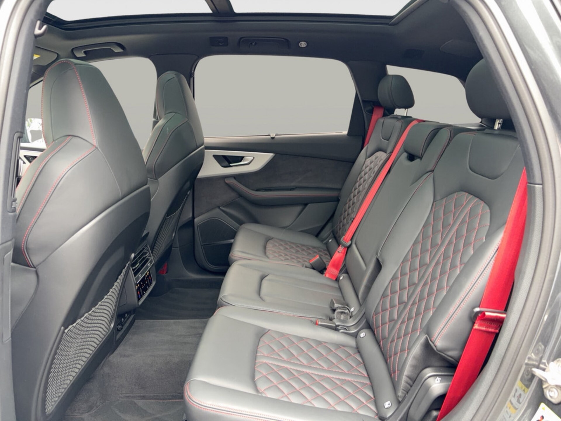 Audi SQ7 SUV