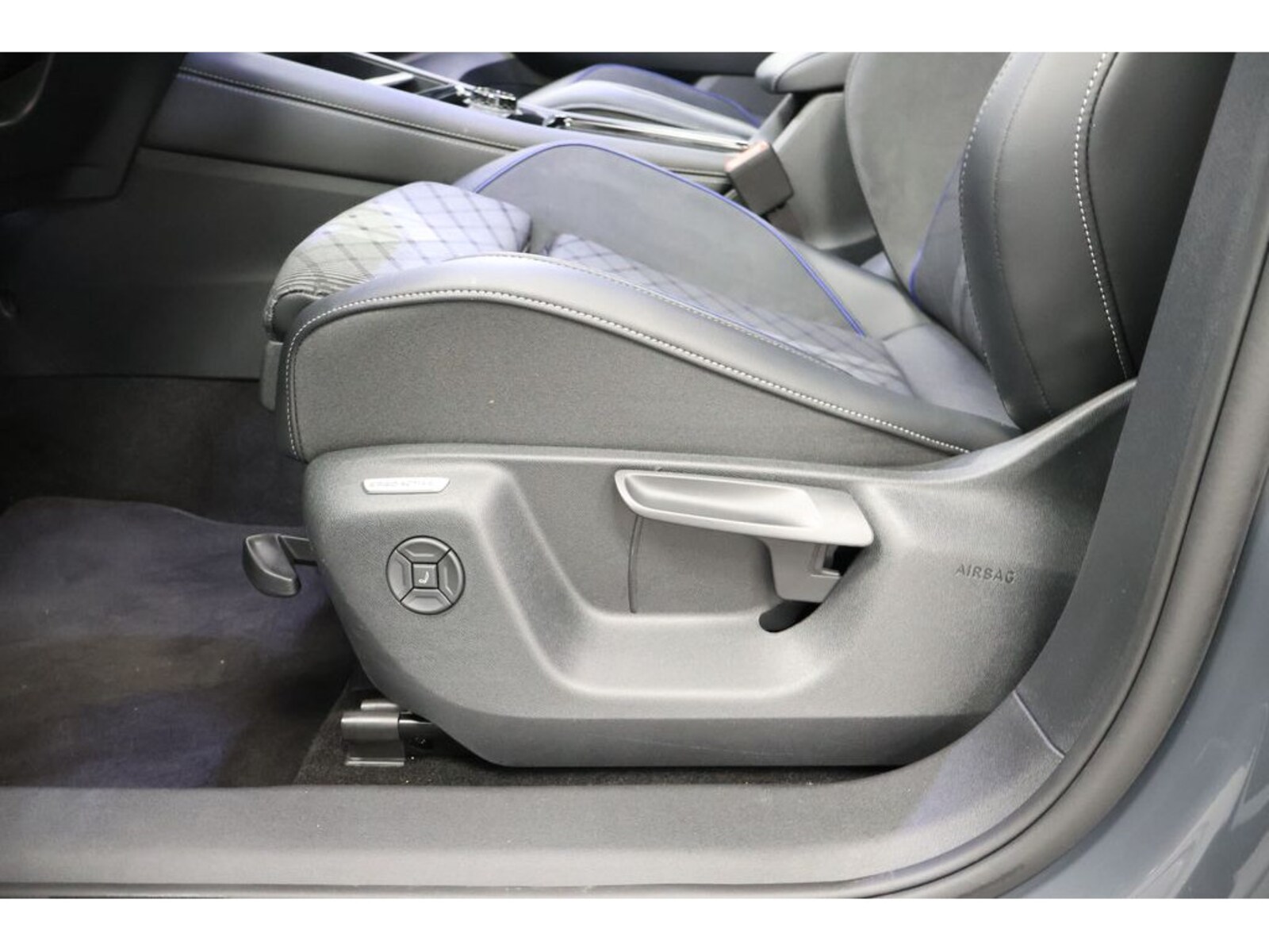 Volkswagen Tiguan – Bild 23