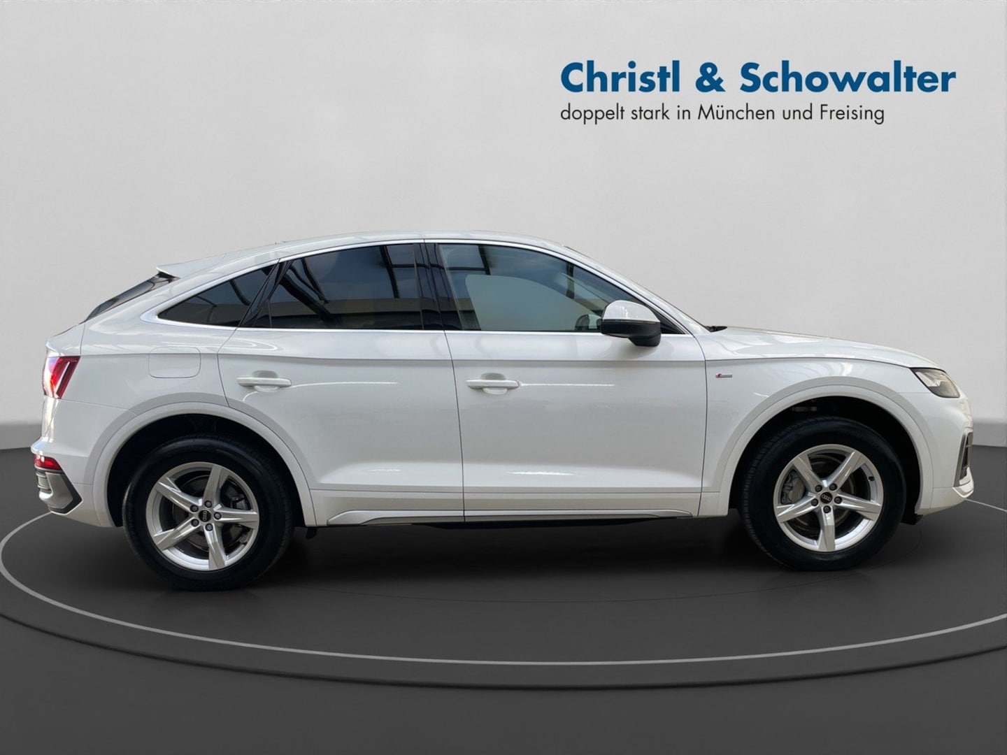 Bild über Audi Q5 Sportback 40 TDI quattro S tronic - für weitere Informationen kontaktieren Sie den Audi Partner