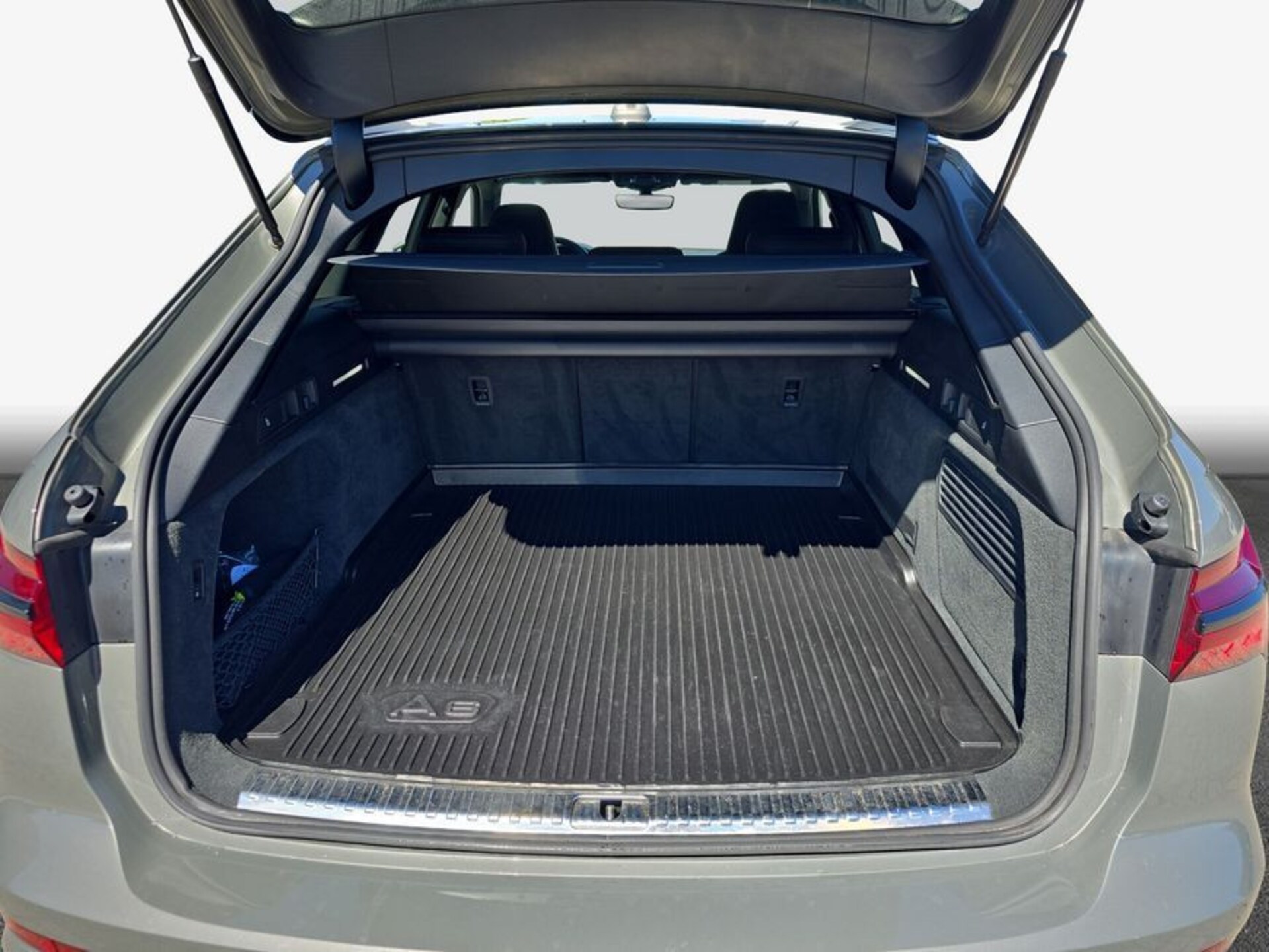 Audi S6 Avant