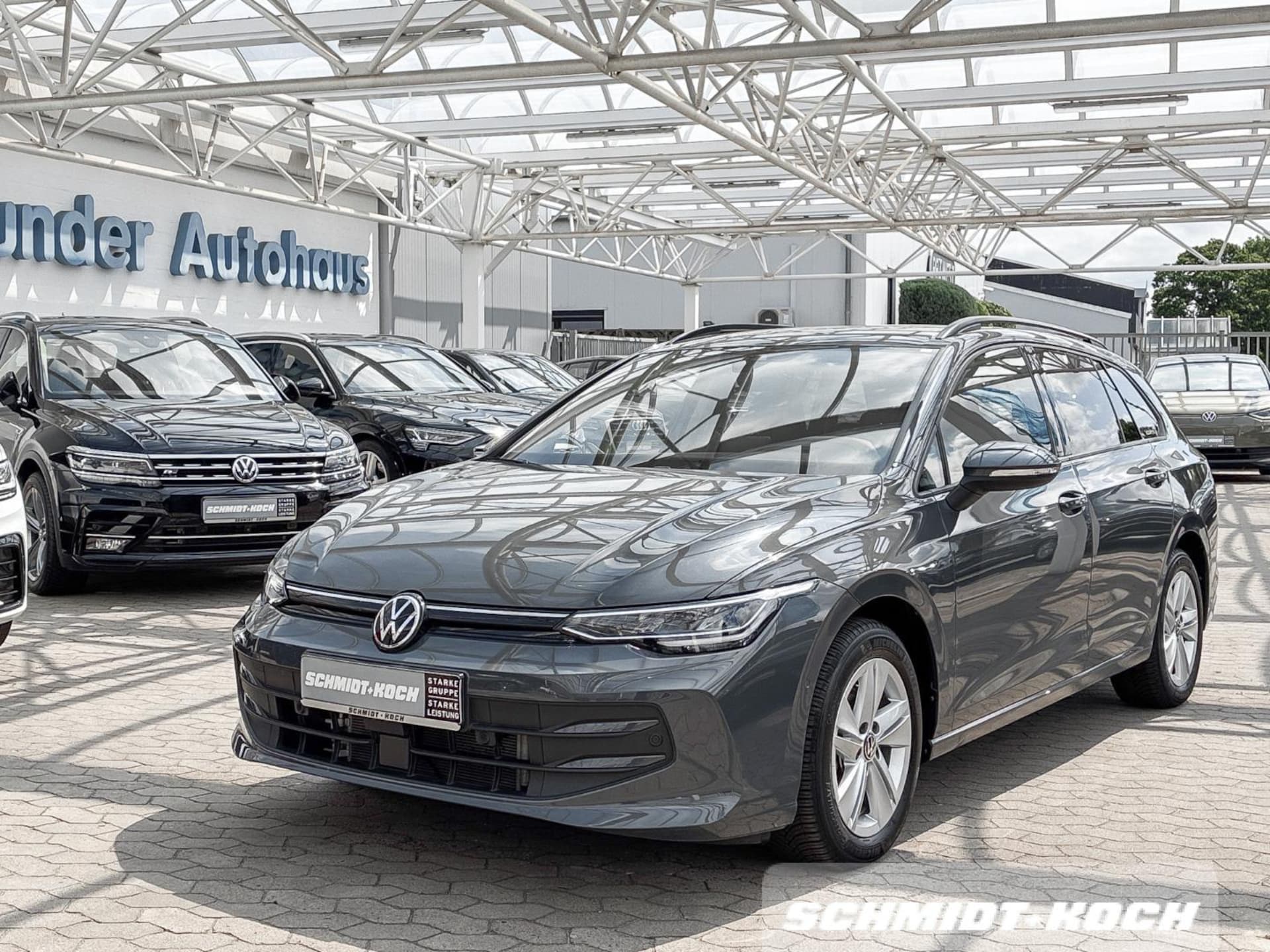Volkswagen Golf Variant Life