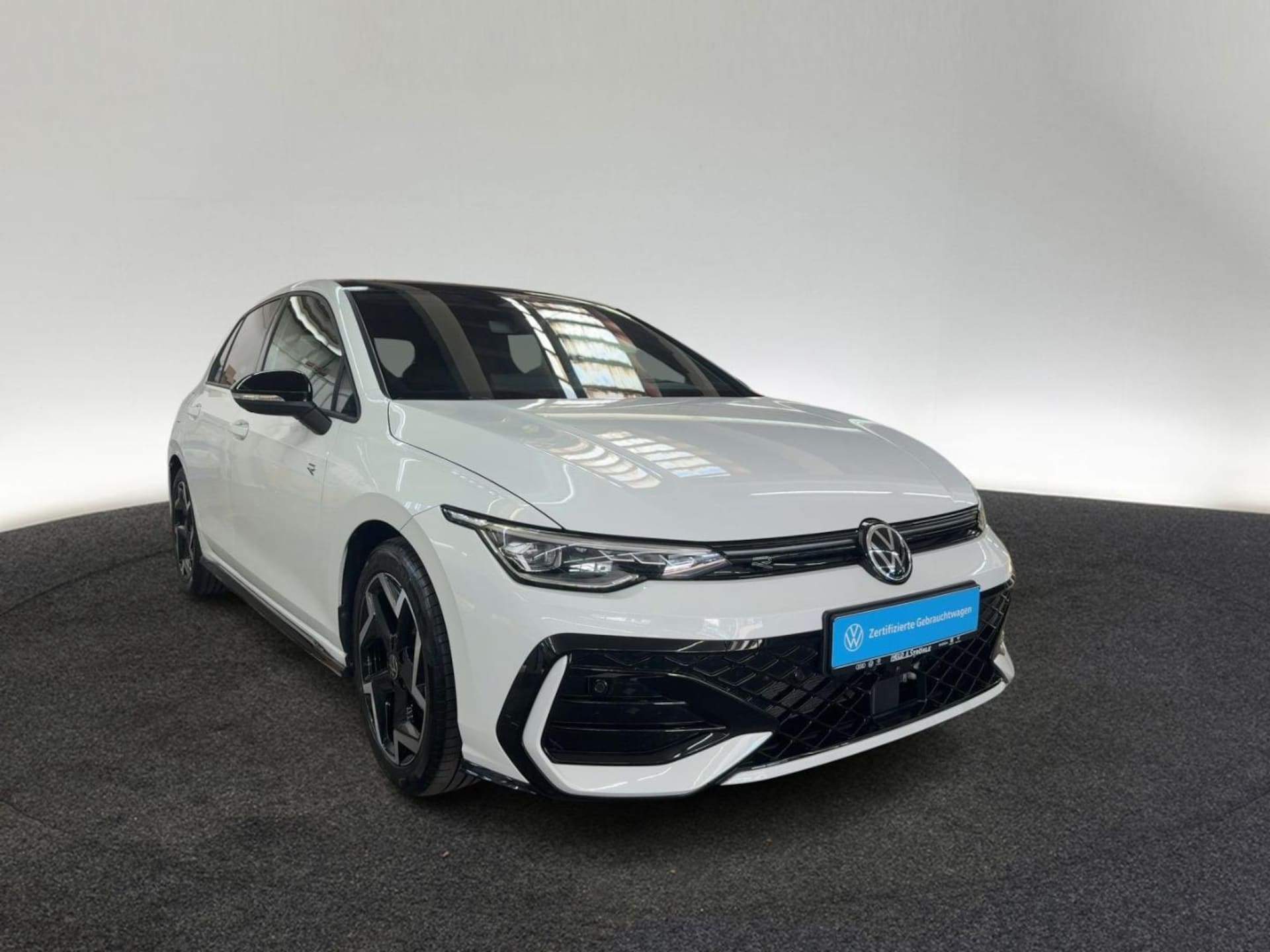 Volkswagen Golf R-Line