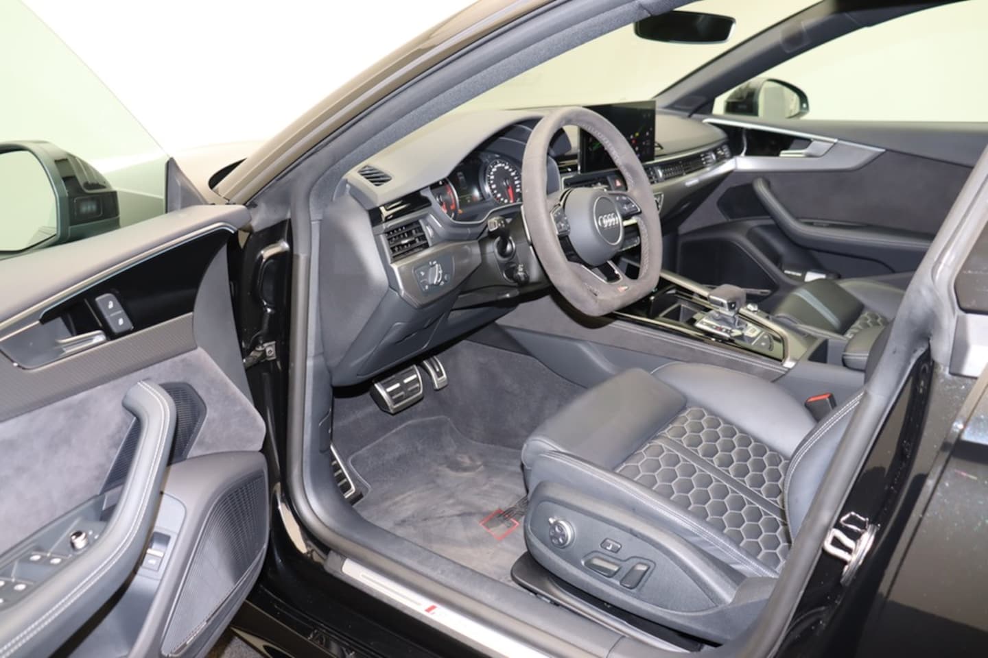 Bild über Audi RS 5 Sportback TFSI quattro tiptronic - für weitere Informationen kontaktieren Sie den Audi Partner