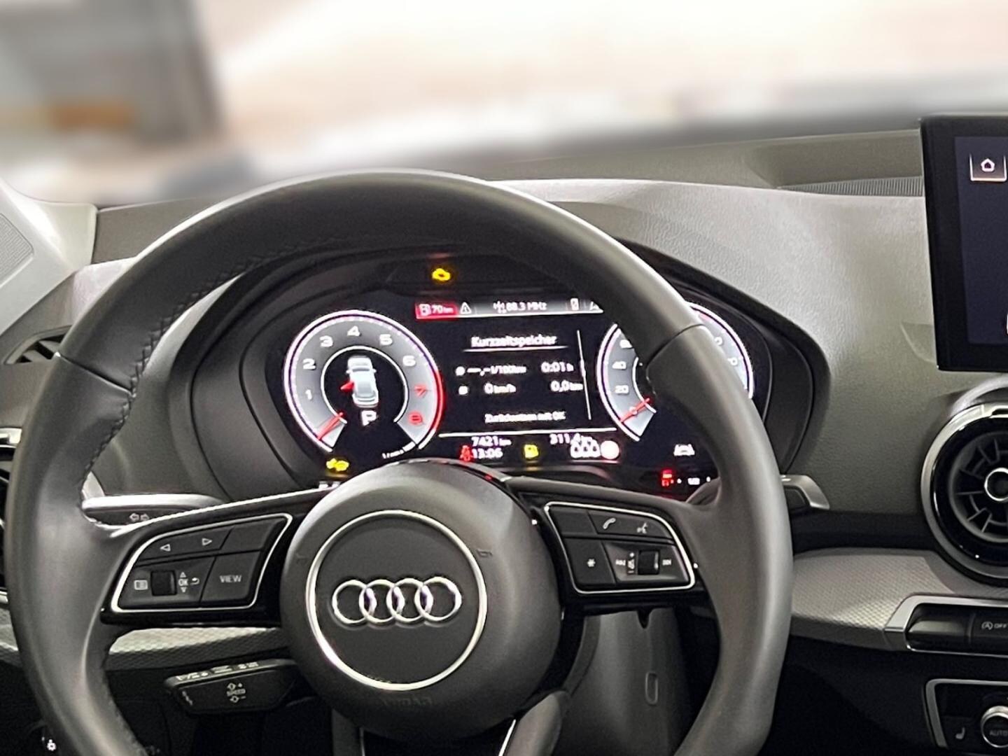 Bild über Audi Q2 advanced 35 TFSI 110(150) kW(PS) S tronic - für weitere Informationen kontaktieren Sie den Audi Partner