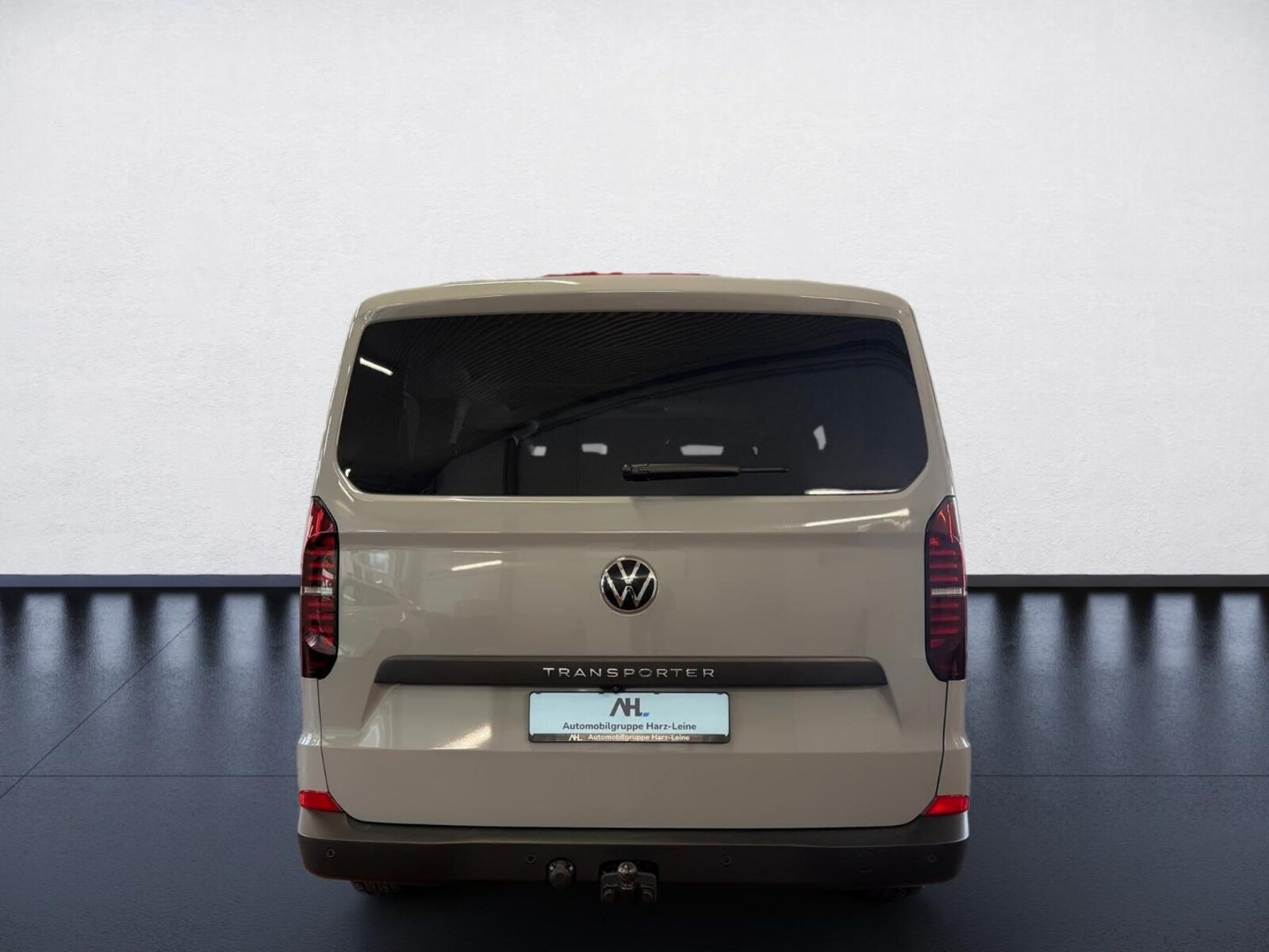 Volkswagen Transporter Kombi kurzer Radstand – Bild 5
