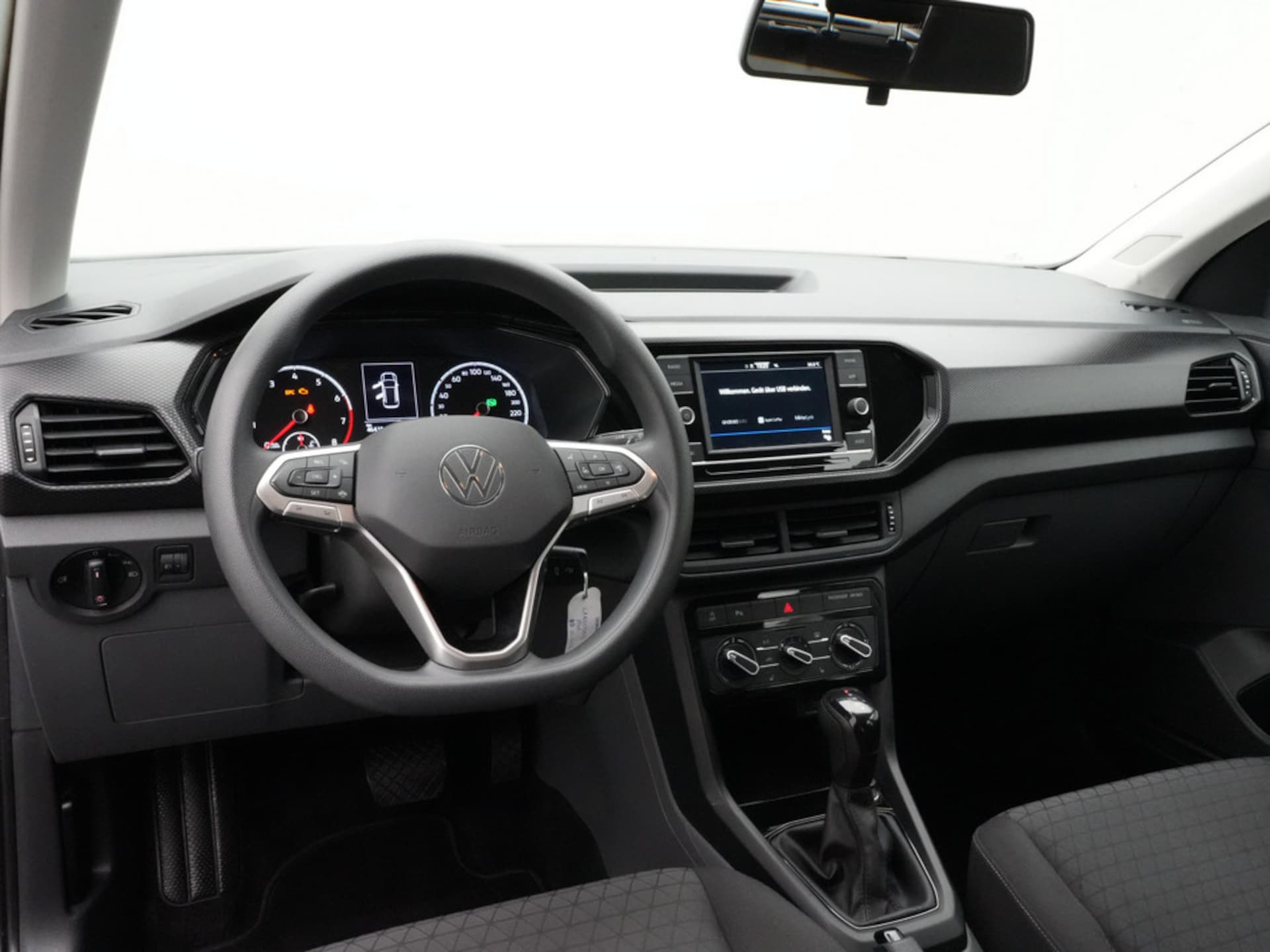 Volkswagen T-Cross Life