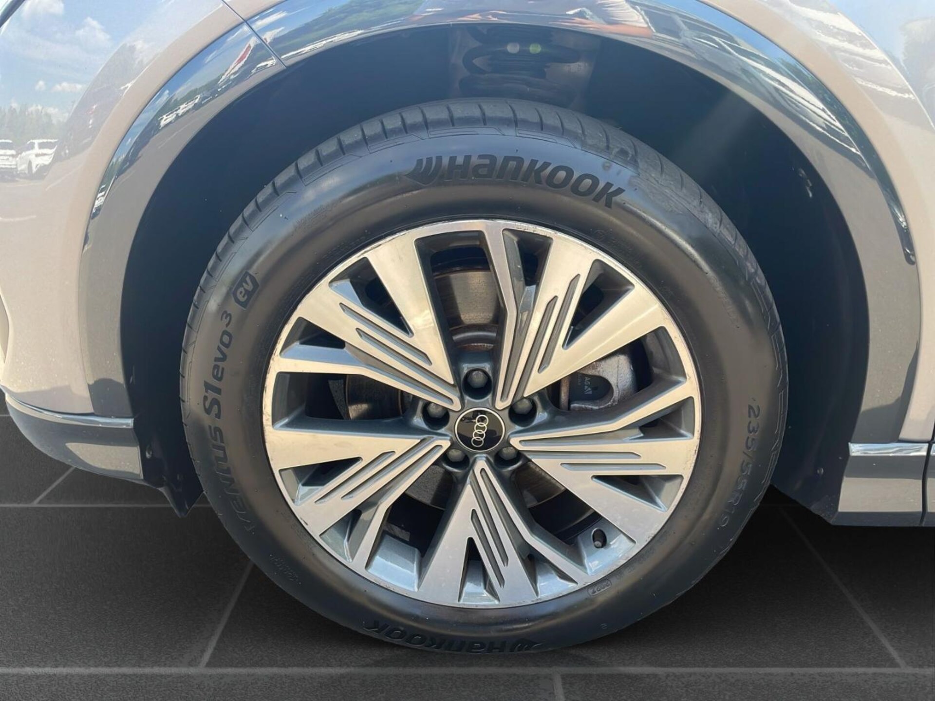 Audi Q4 e-tron