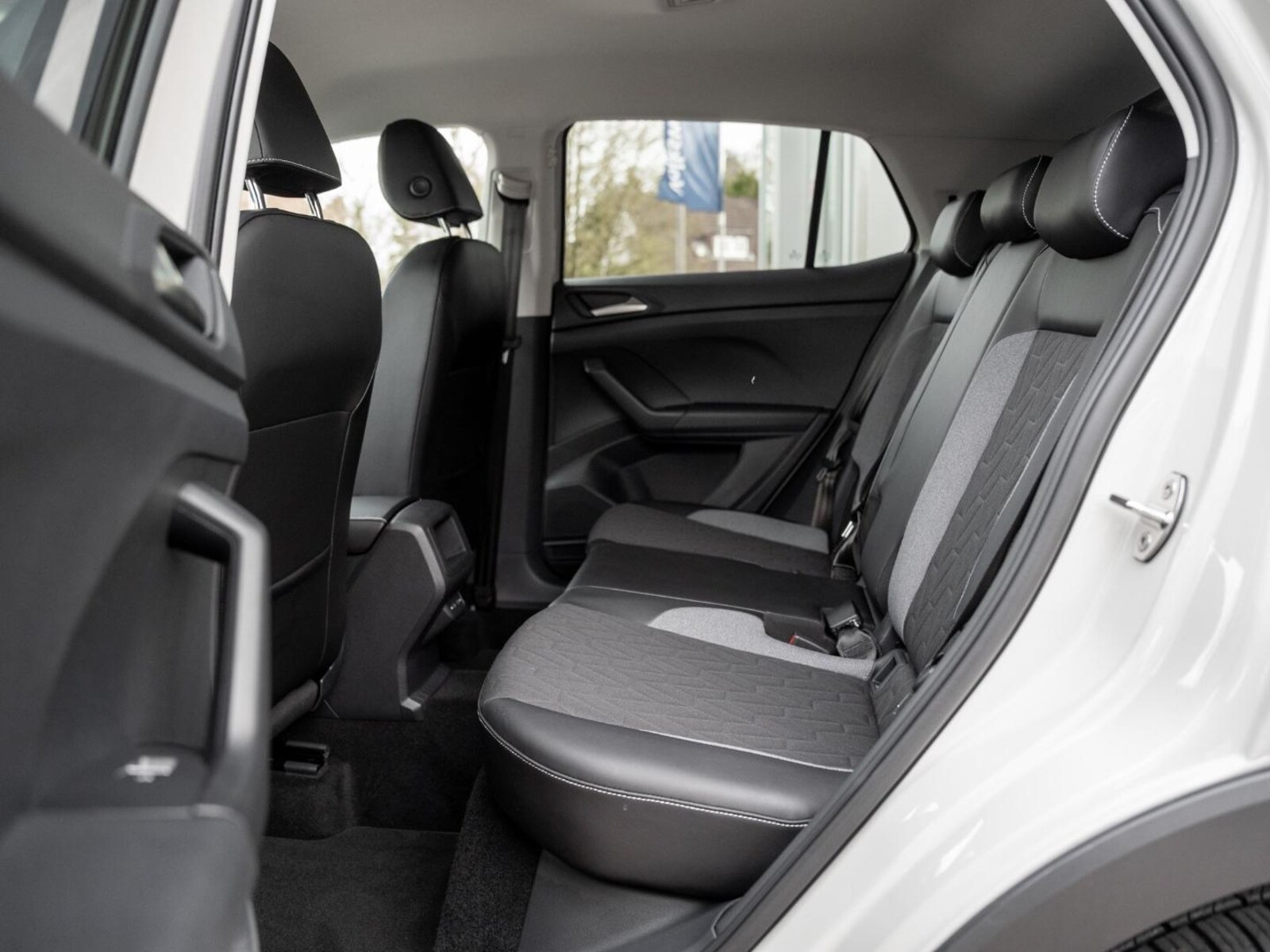 Volkswagen T-Cross – Bild 8