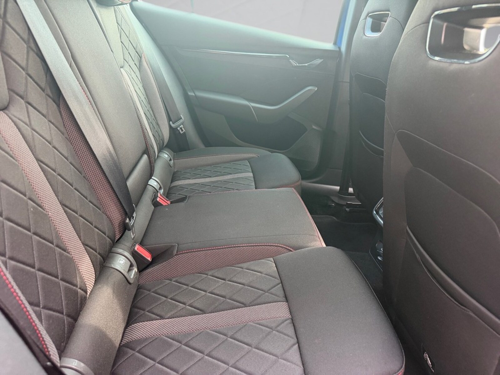 Škoda Octavia Combi – Bild 11