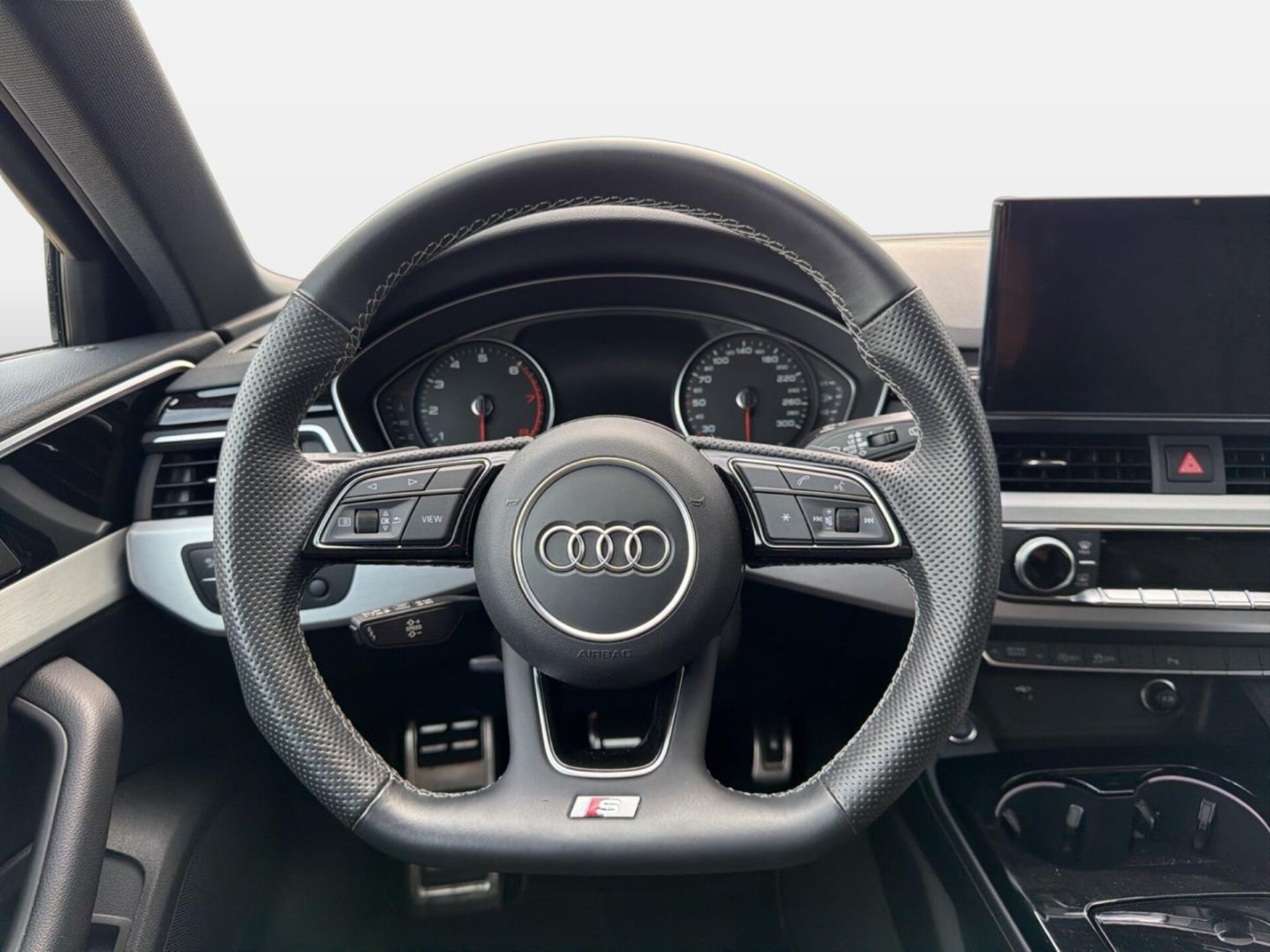 Audi A4 Avant S line