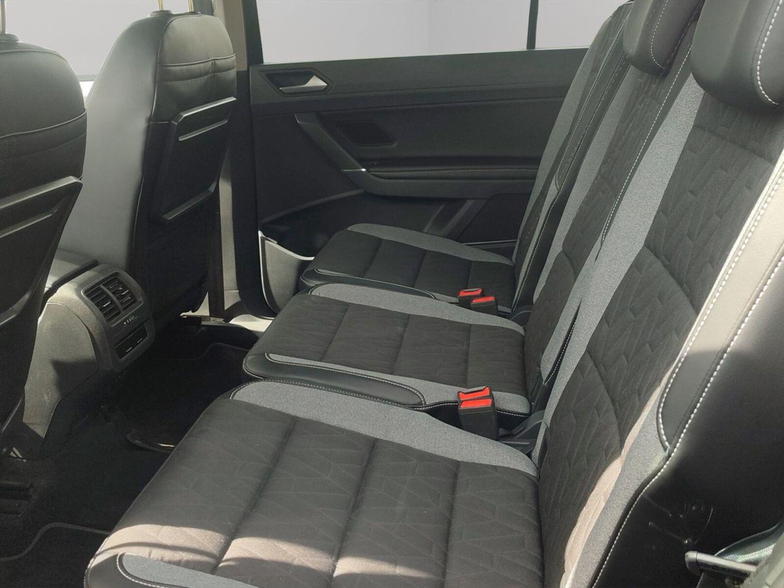 Volkswagen Touran – Bild 13